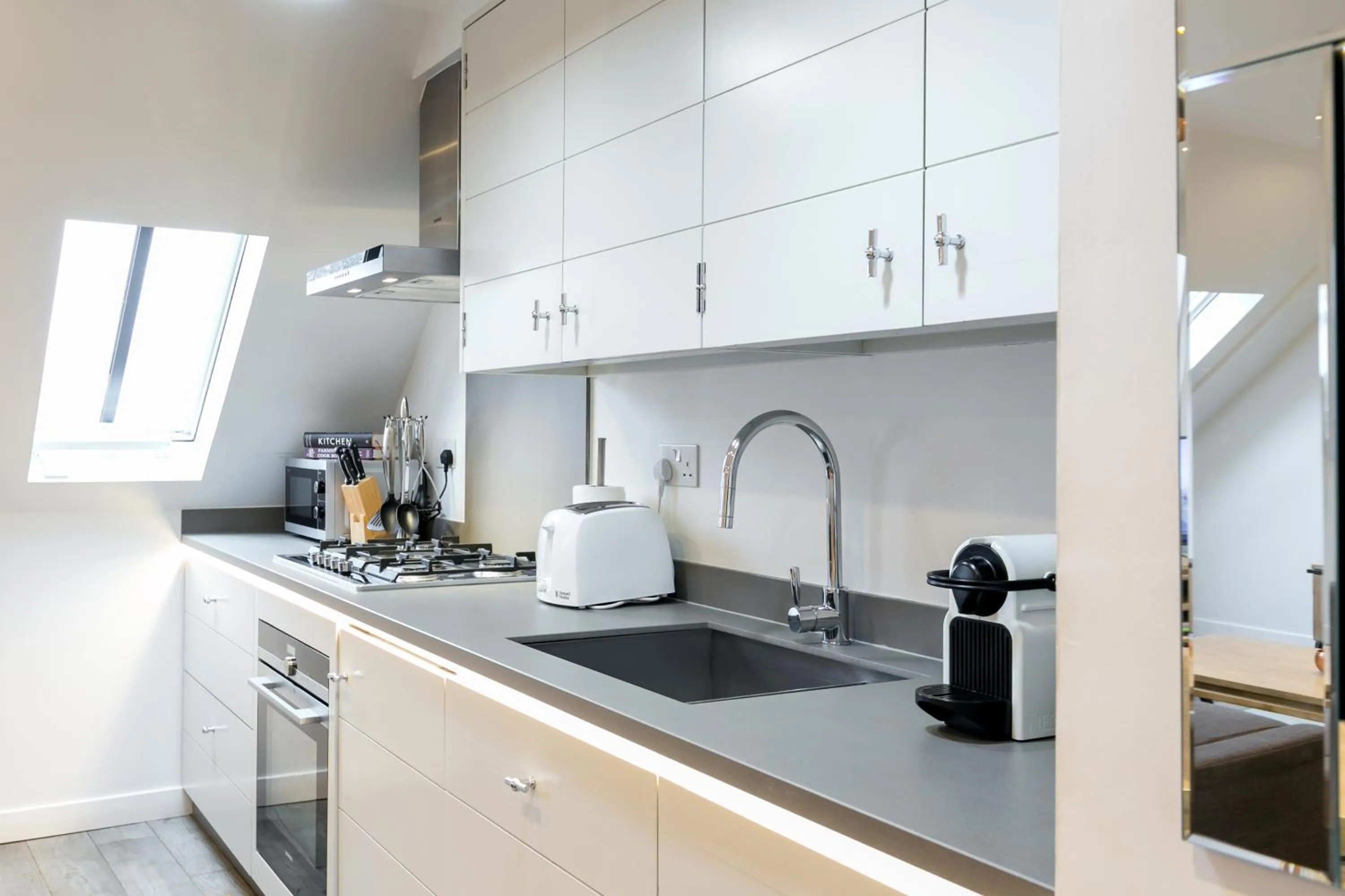 Coffee/tea facilities in Urban Chic - Rathbone