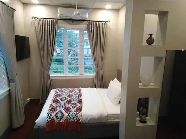 Bed in R Bed and Breakfast