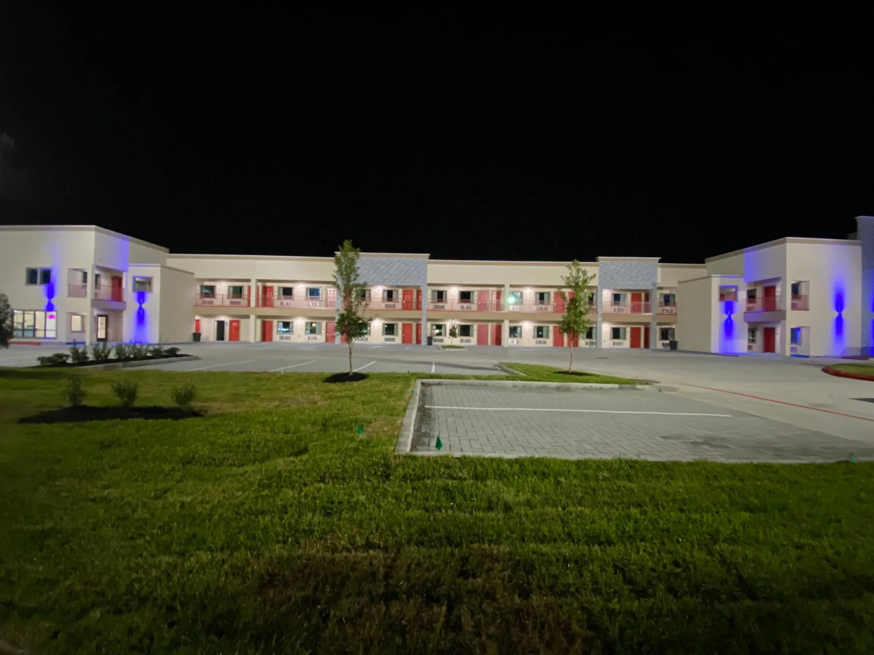 Property building in Lone Star Inn - Dickinson