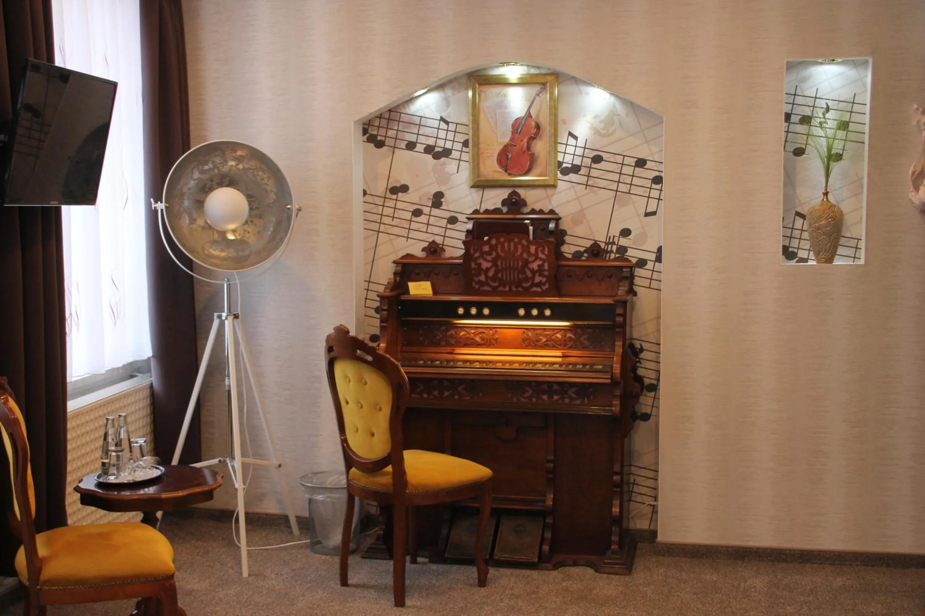 Photo of the whole room in Boulevardhotel Sängerstadt - alle Zimmer klimatisiert