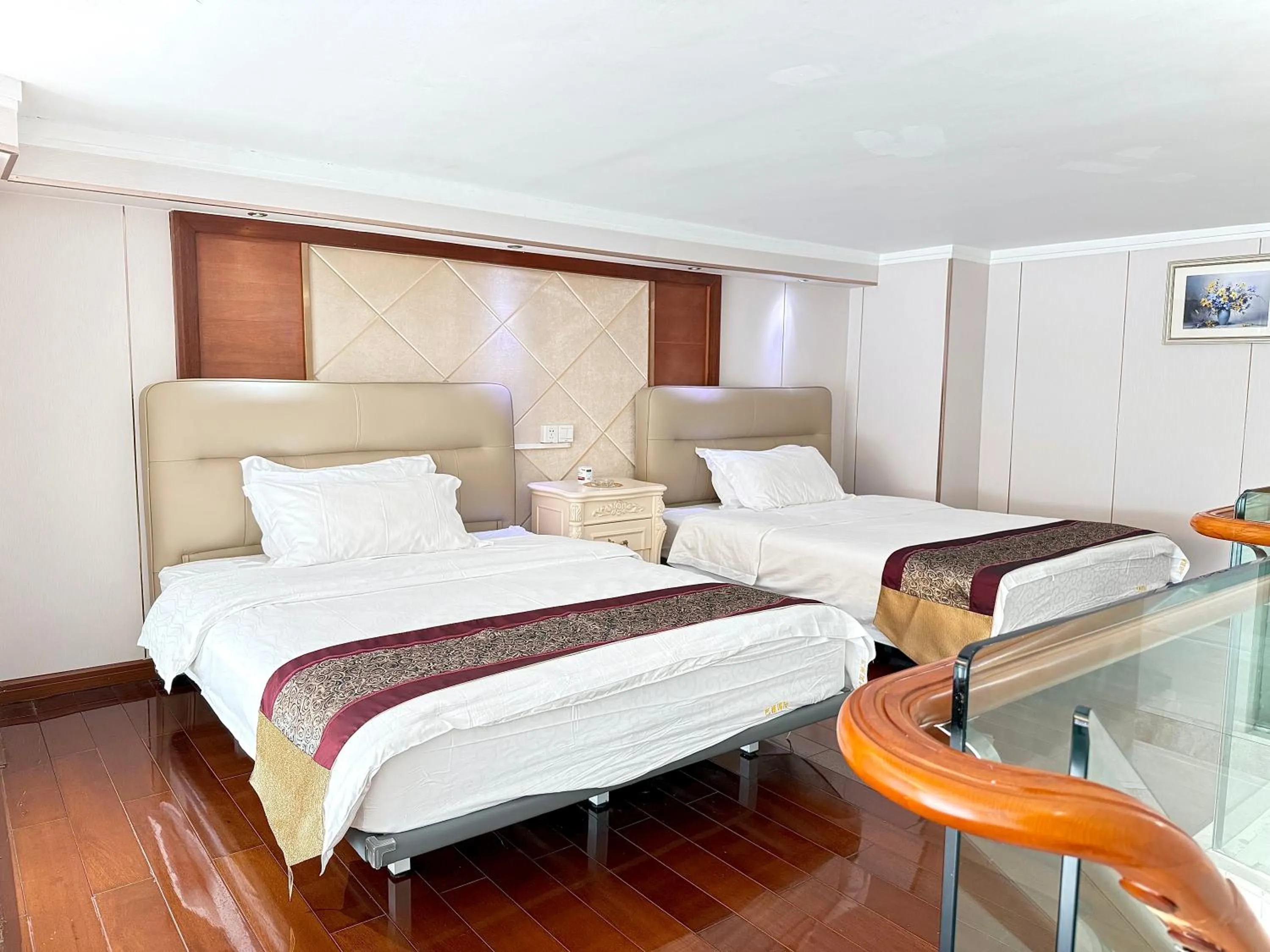 Bedroom, Bed in Barton International Residence Guangzhou - located in the city center adjacent to Beijing Road Pedestrian Street and Dafo Temple and close to the subway