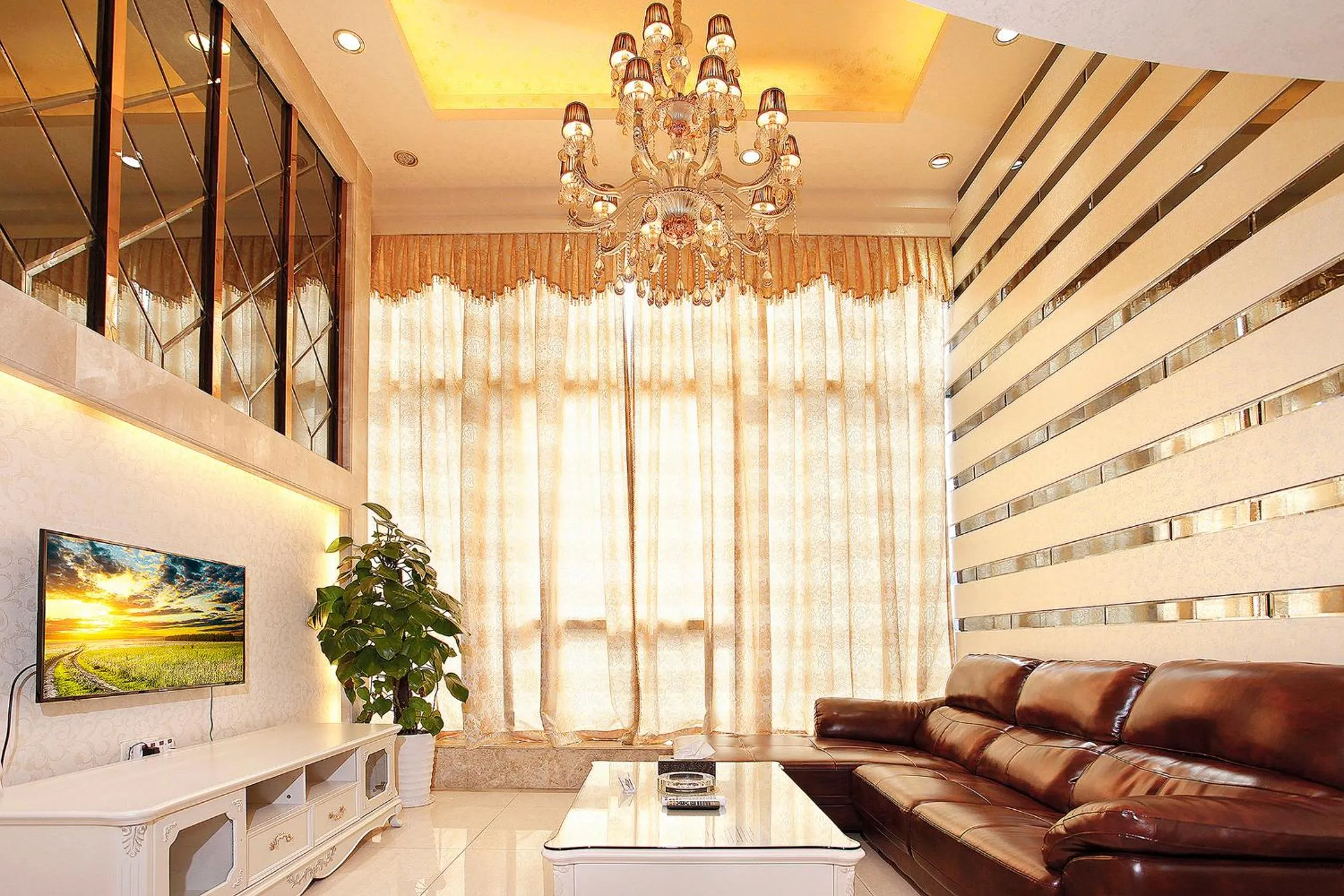 On site in Barton International Residence Guangzhou - located in the city center adjacent to Beijing Road Pedestrian Street and Dafo Temple and close to the subway