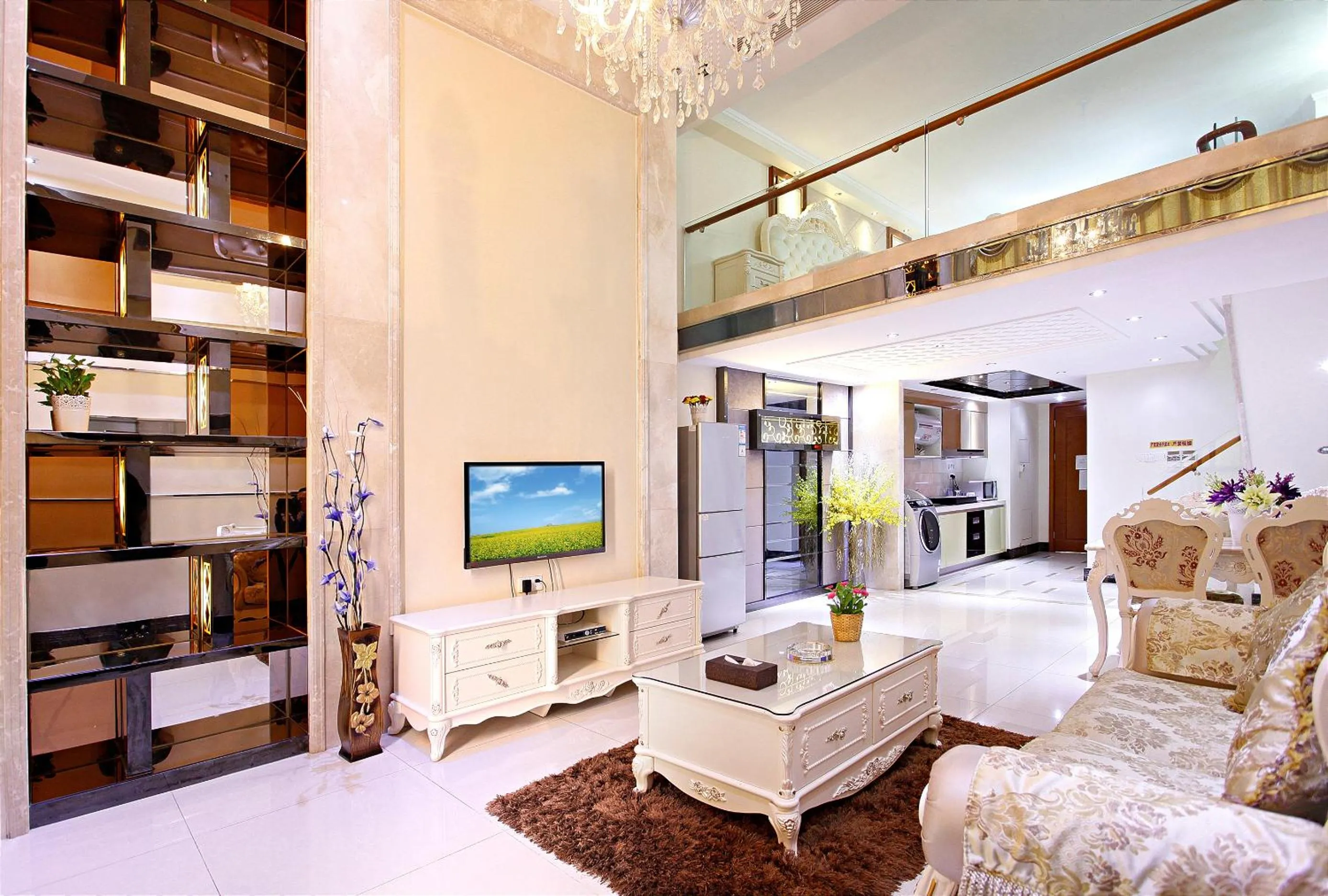 Living room in Barton International Residence Guangzhou - located in the city center adjacent to Beijing Road Pedestrian Street and Dafo Temple and close to the subway