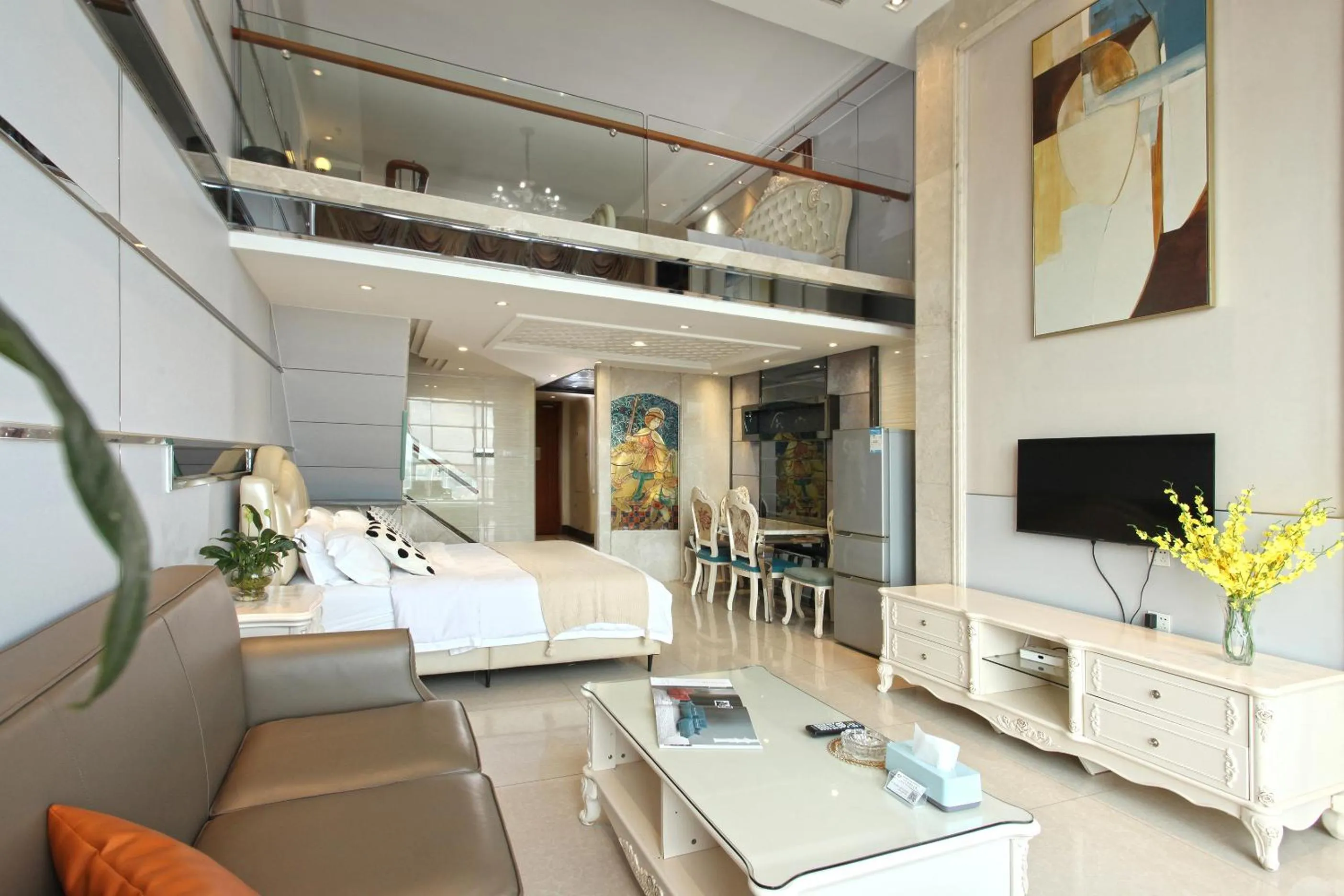 Living room in Barton International Residence Guangzhou - located in the city center adjacent to Beijing Road Pedestrian Street and Dafo Temple and close to the subway