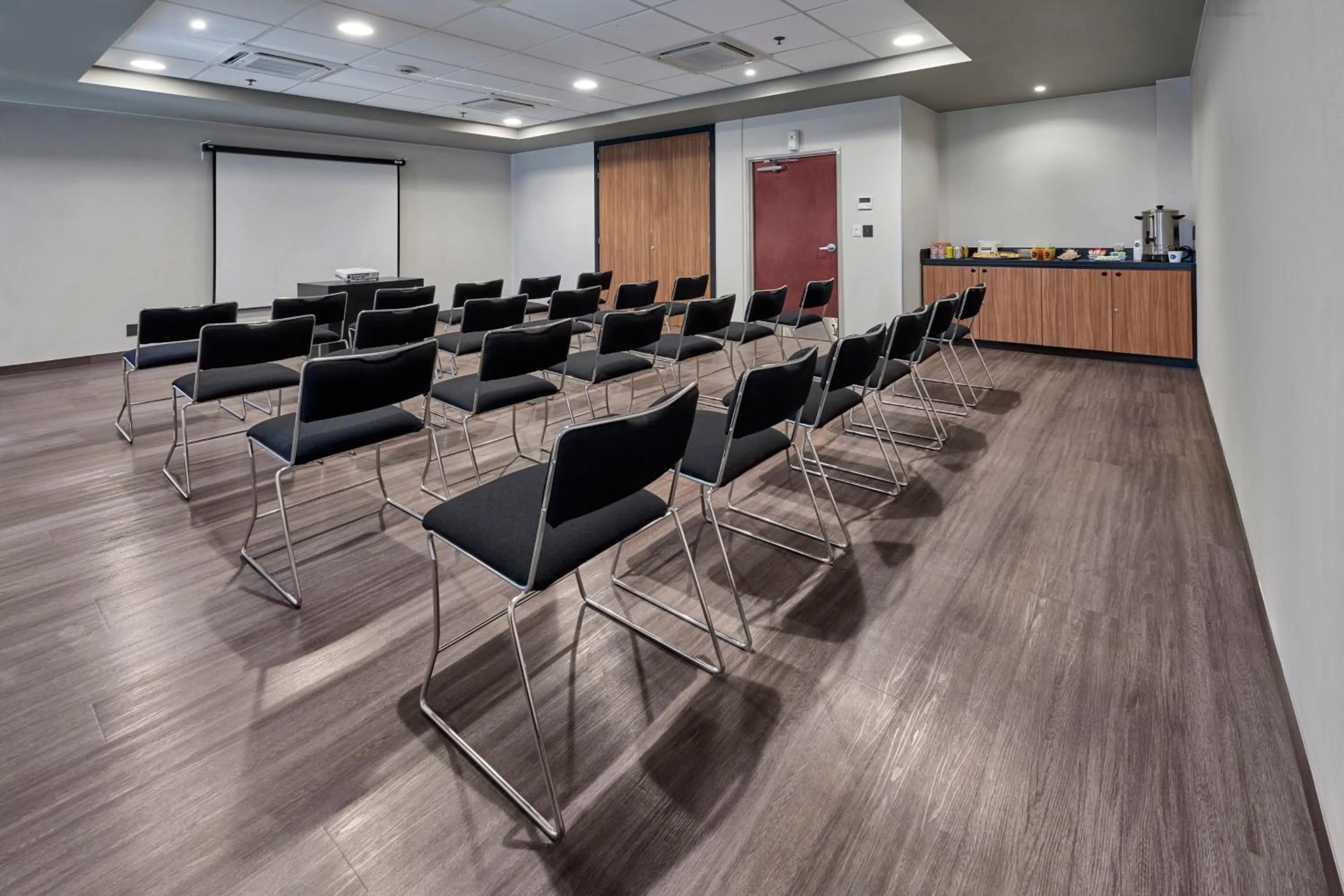 Meeting/conference room in City Express by Marriott Caborca