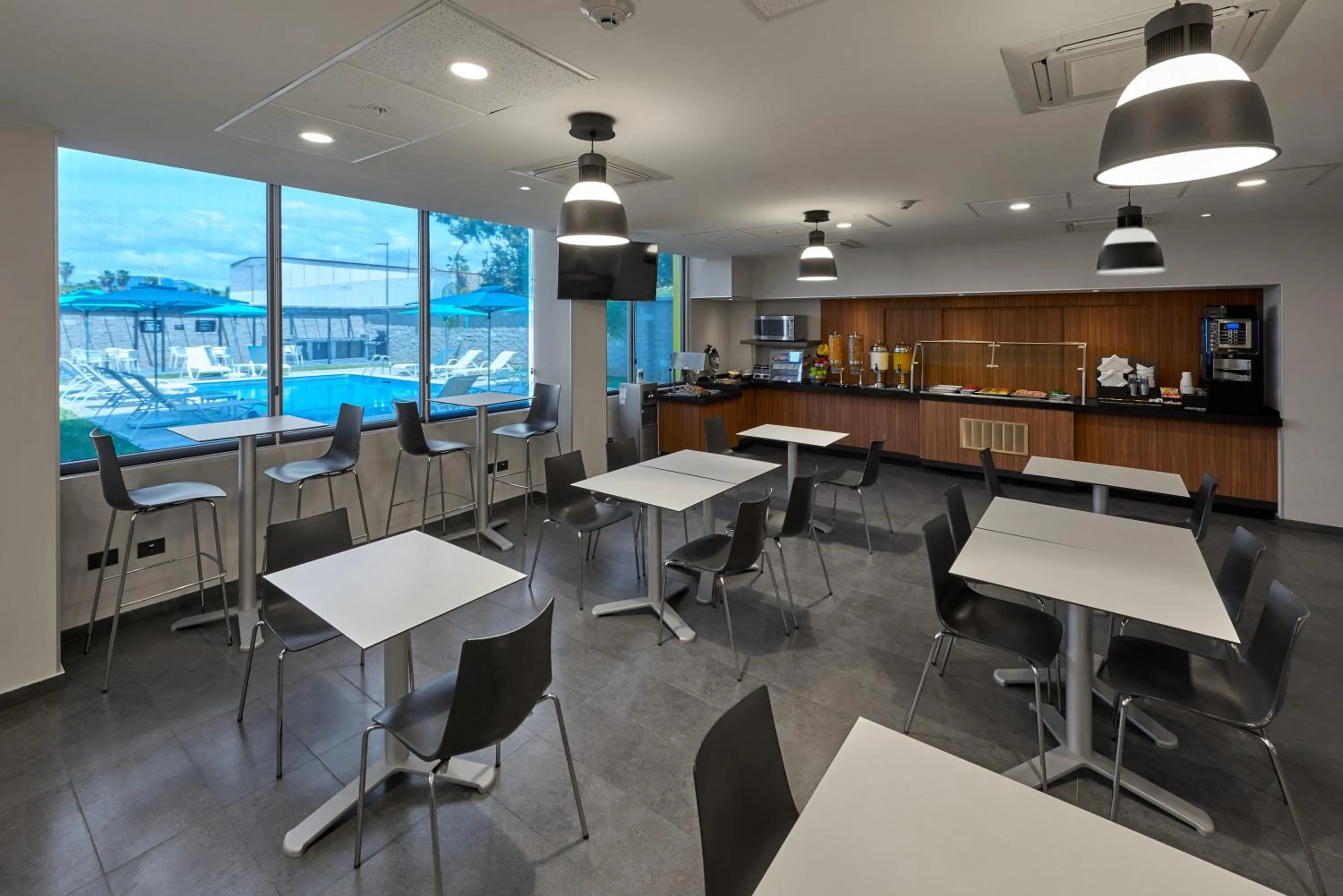 Area and facilities in City Express by Marriott Caborca