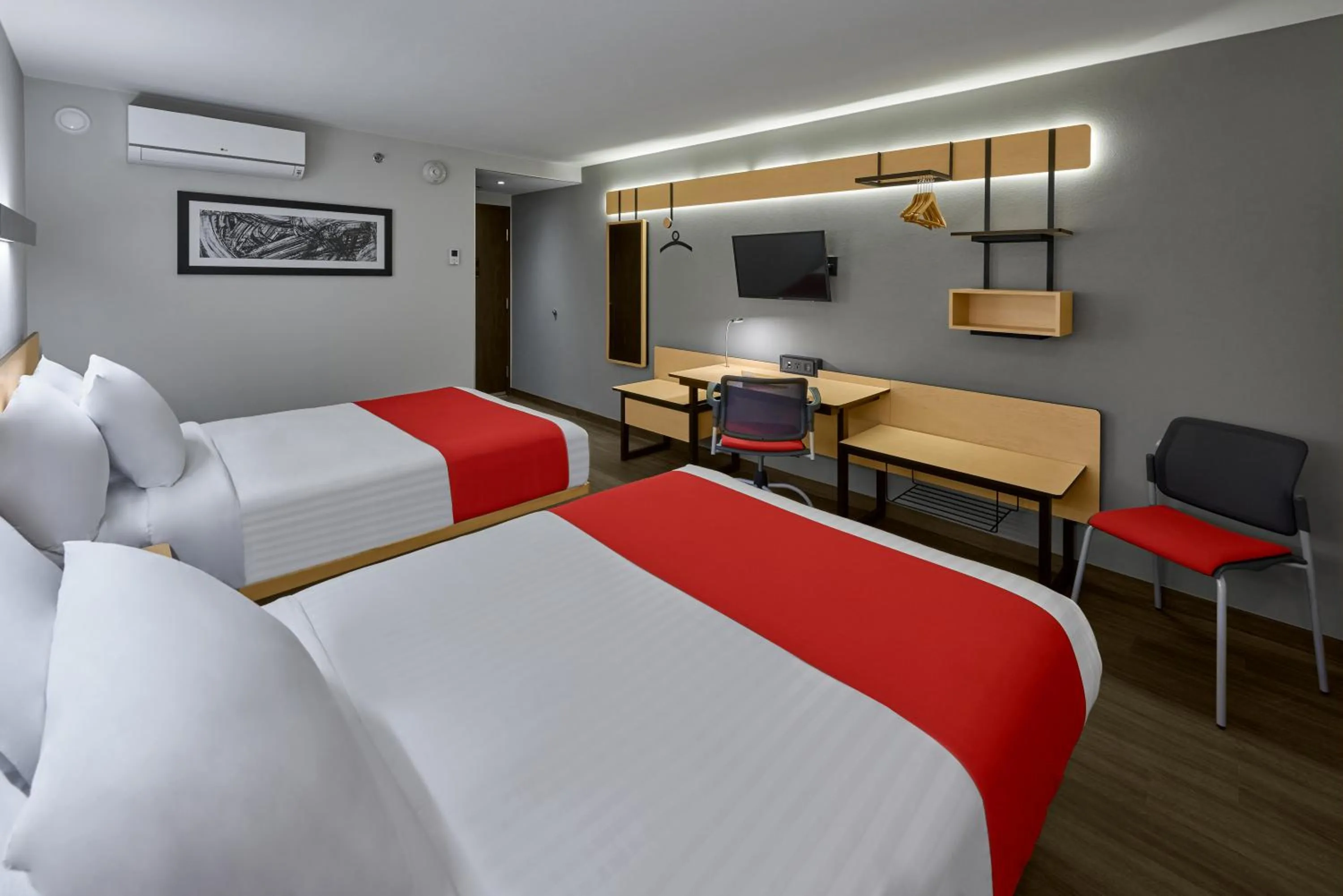 Photo of the whole room, Bed in City Express by Marriott Caborca