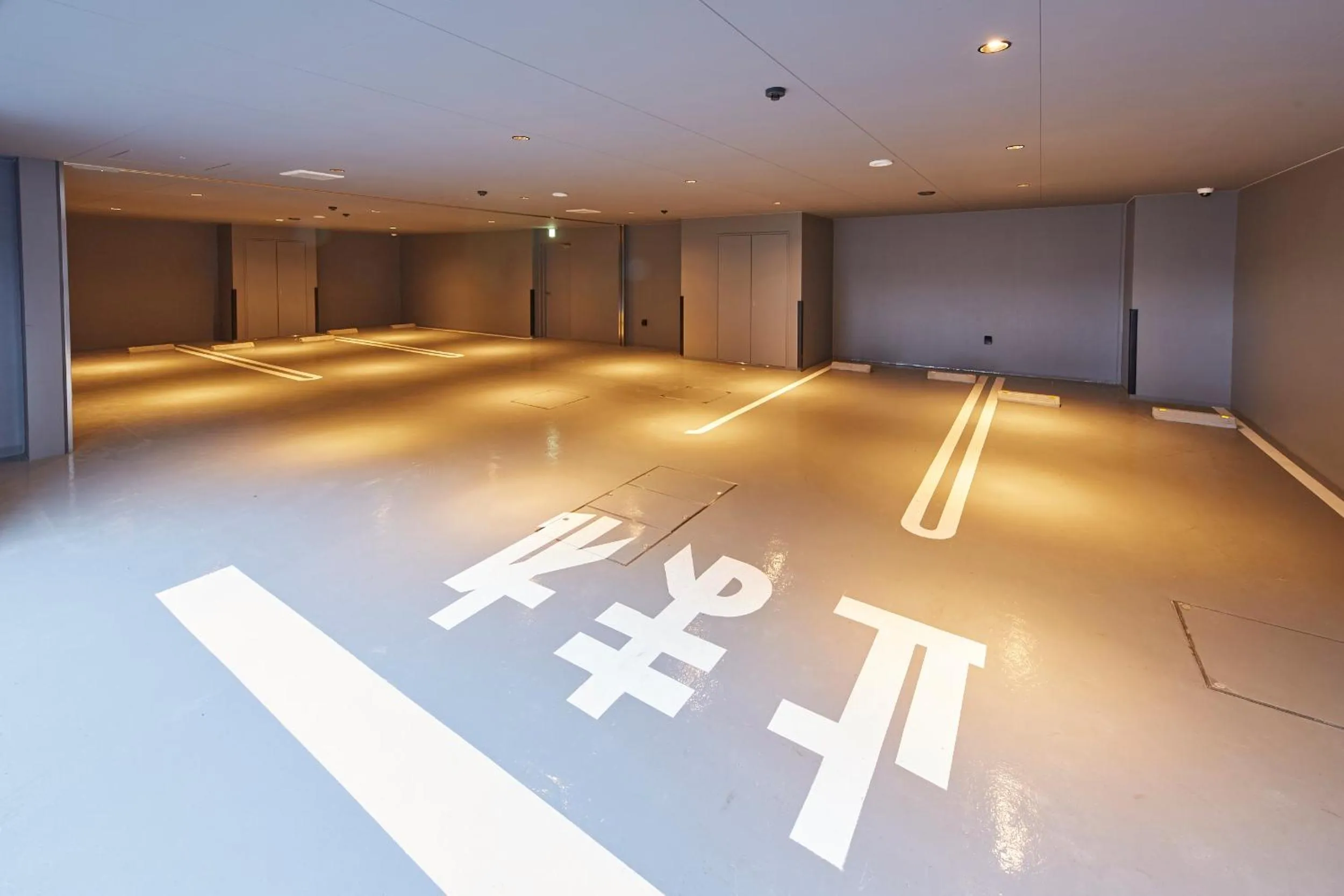 Parking in MONday Apart Premium UENO