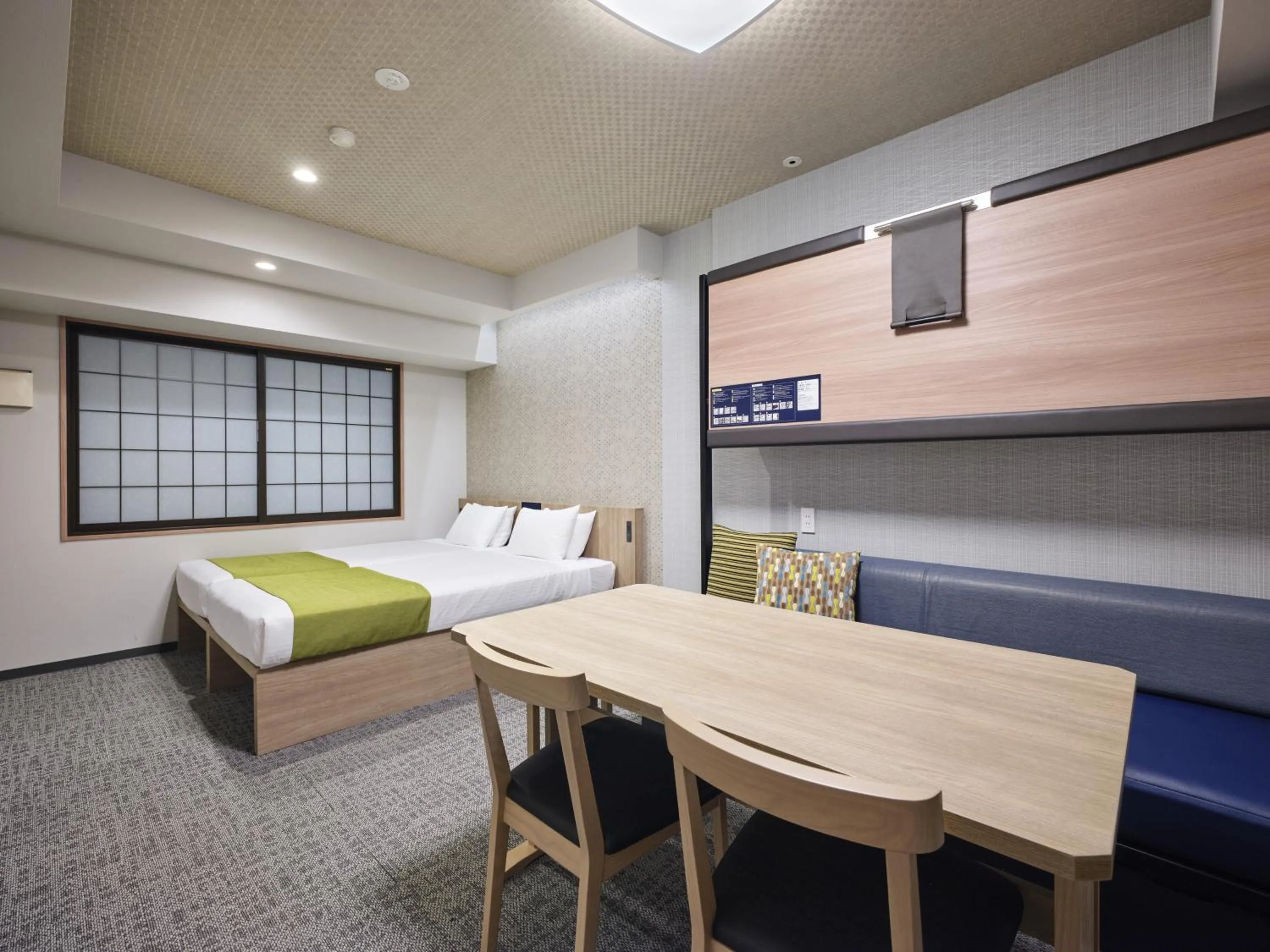 Bed in MONday Apart Premium UENO