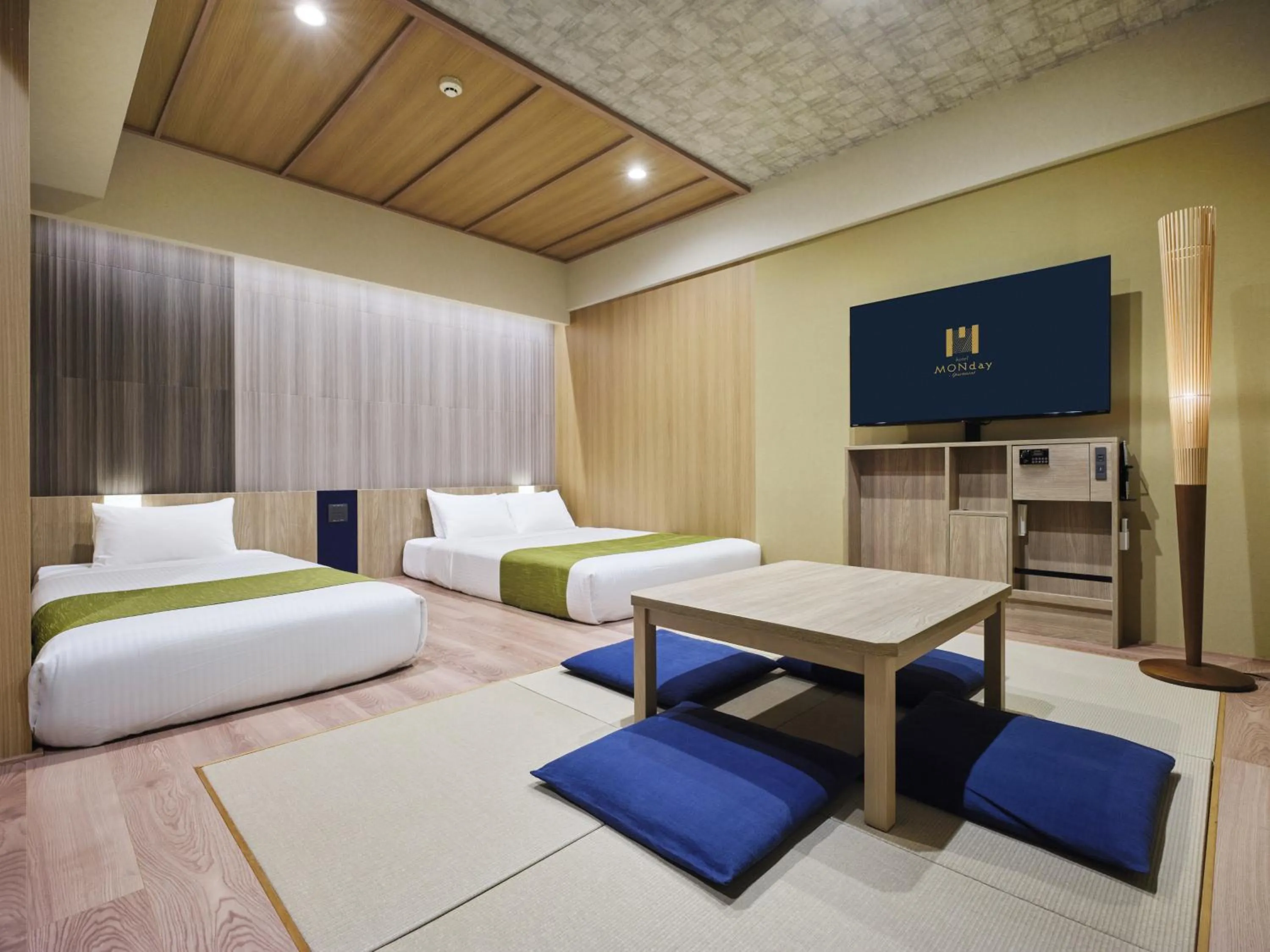 Bed in MONday Apart Premium UENO