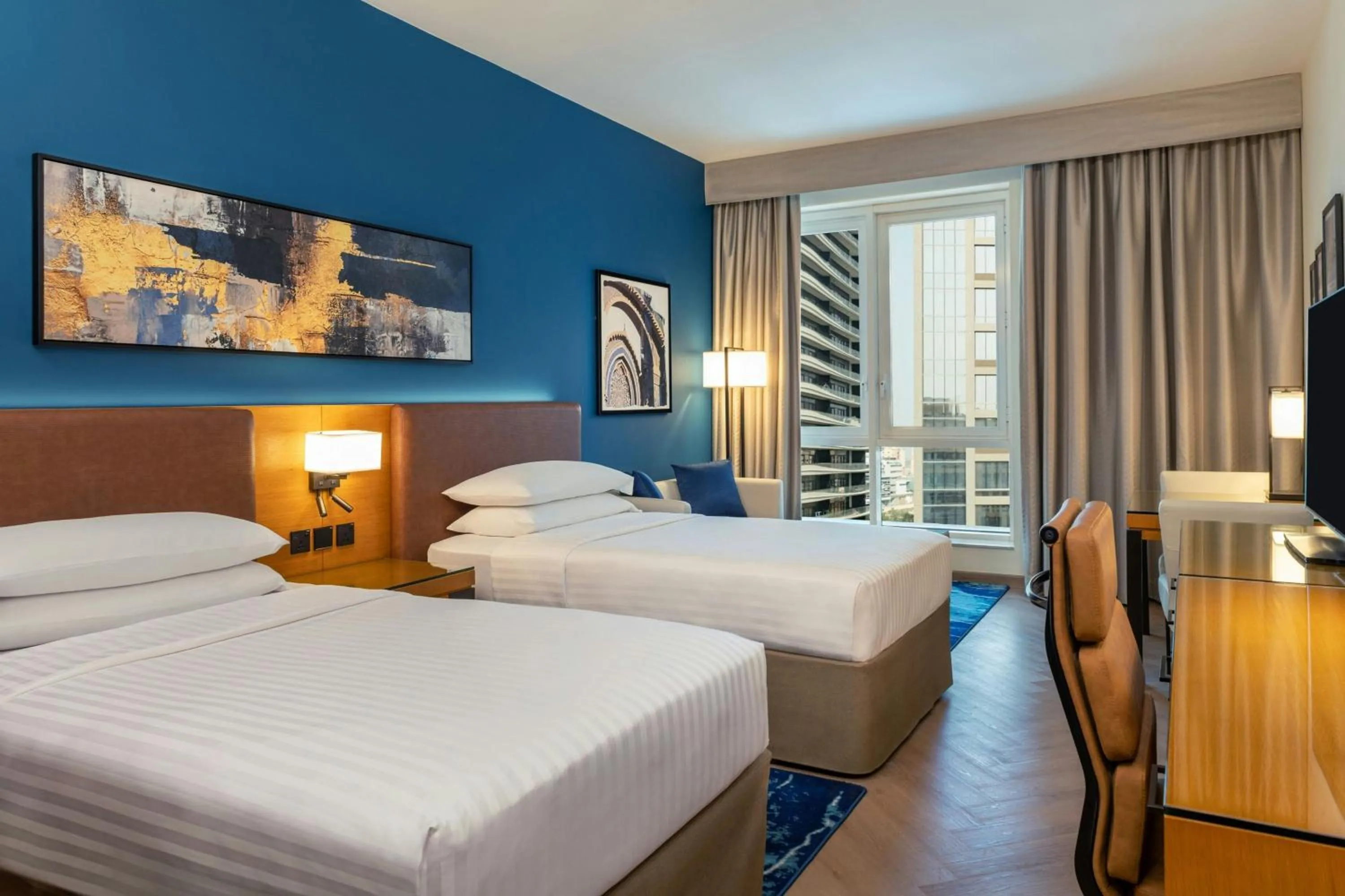 Photo of the whole room, Bed in Four Points by Sheraton Bur Dubai