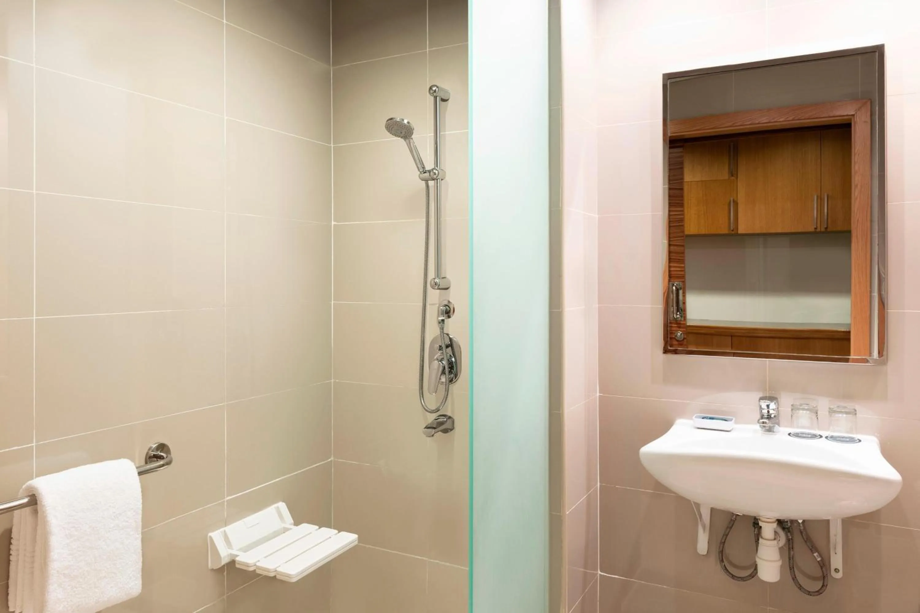 Bathroom in Four Points by Sheraton Bur Dubai