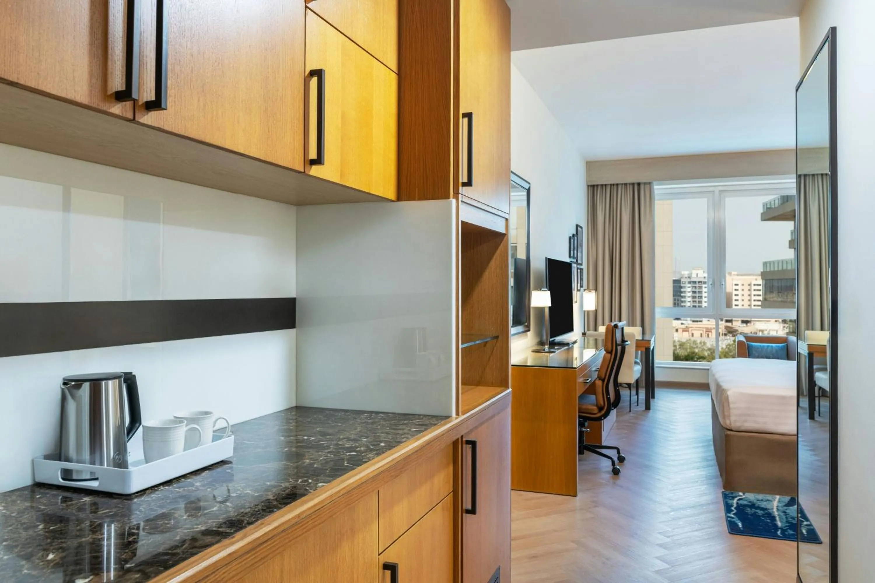 Photo of the whole room, Bed in Four Points by Sheraton Bur Dubai