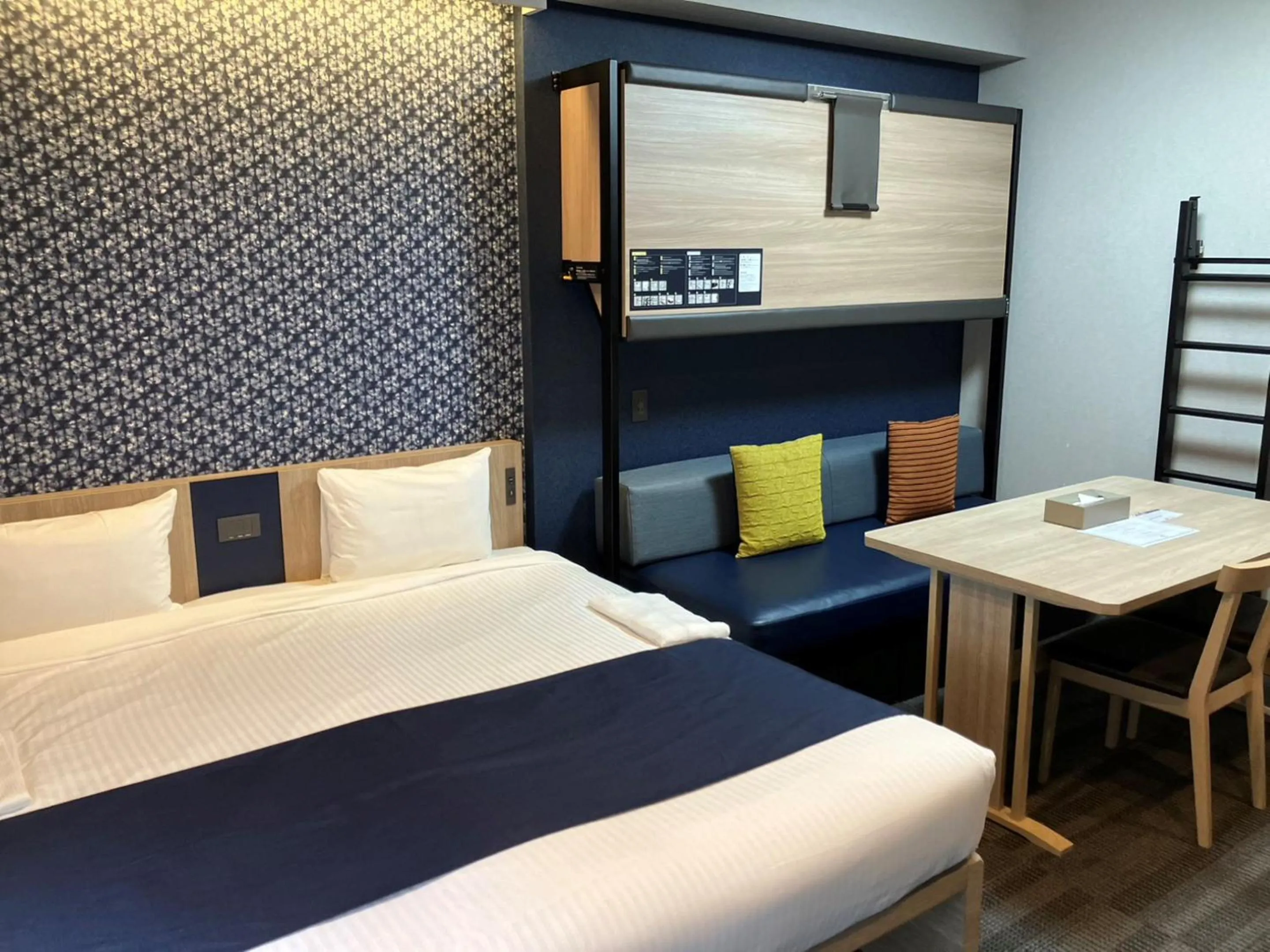 Bed in MONday Apart Premium Ginza Shintomicho