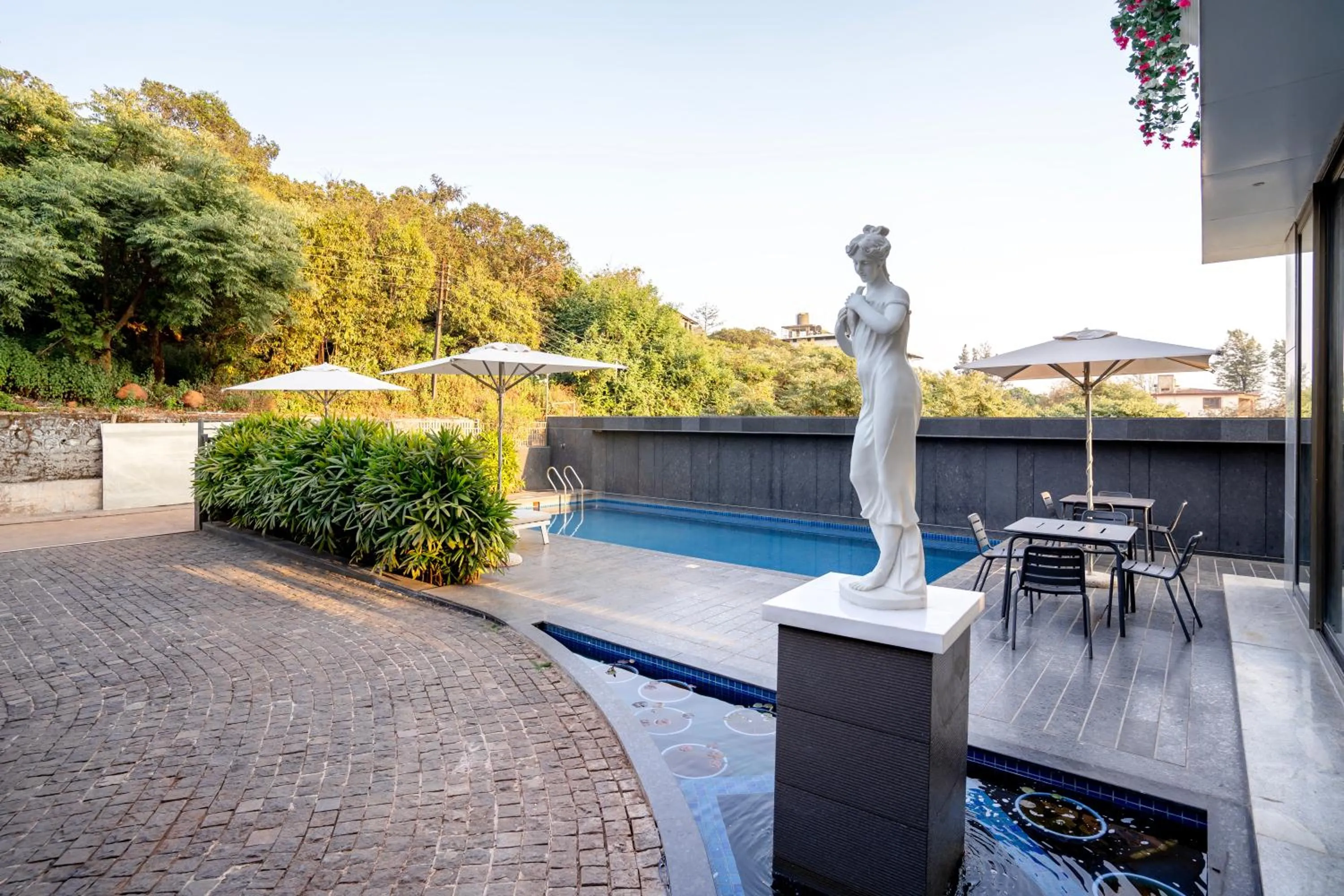 Valentia The Exotic Boutique Hotel - Pure Veg