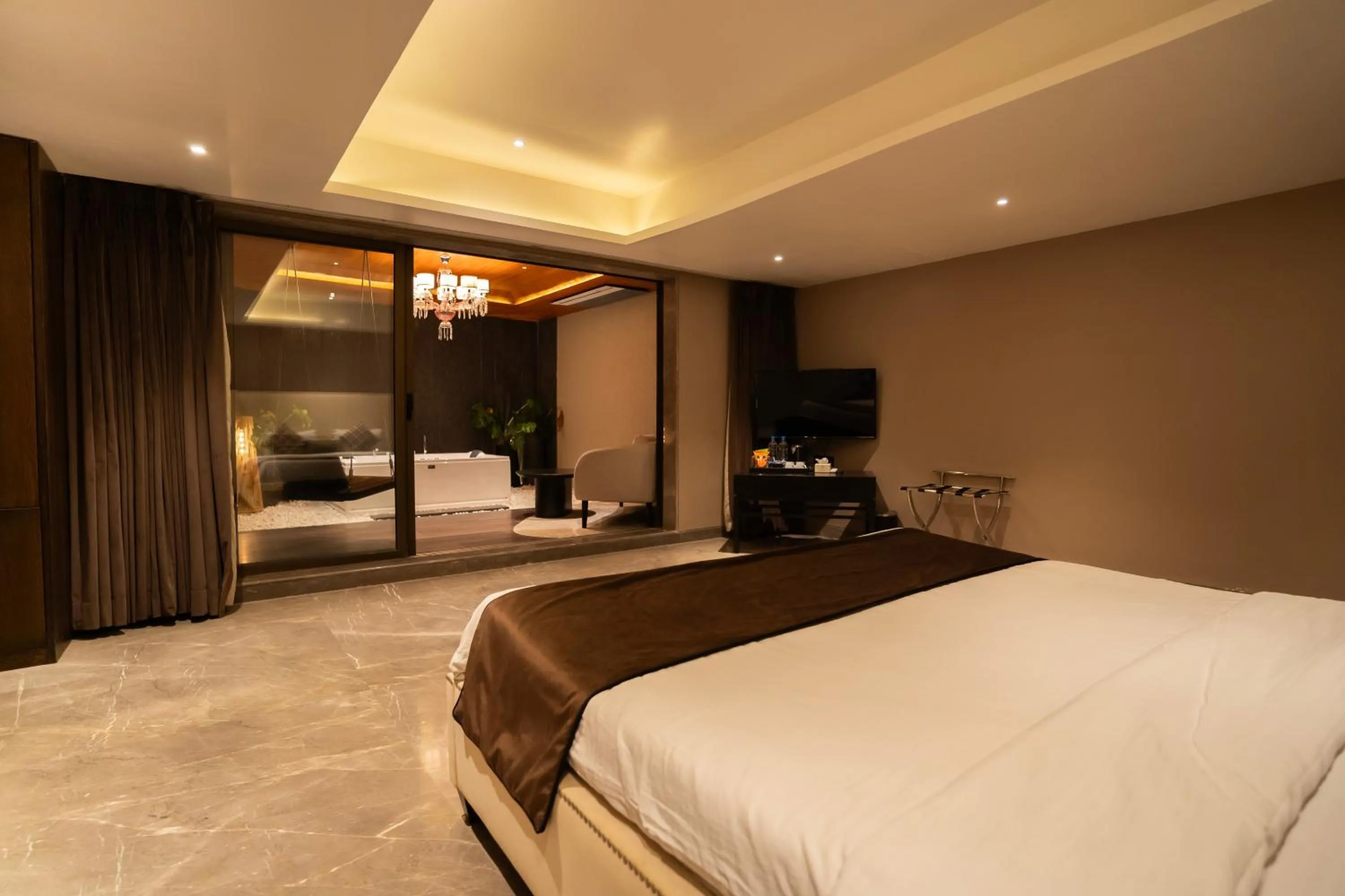 Bed in Valentia The Exotic Boutique Hotel - Pure Veg