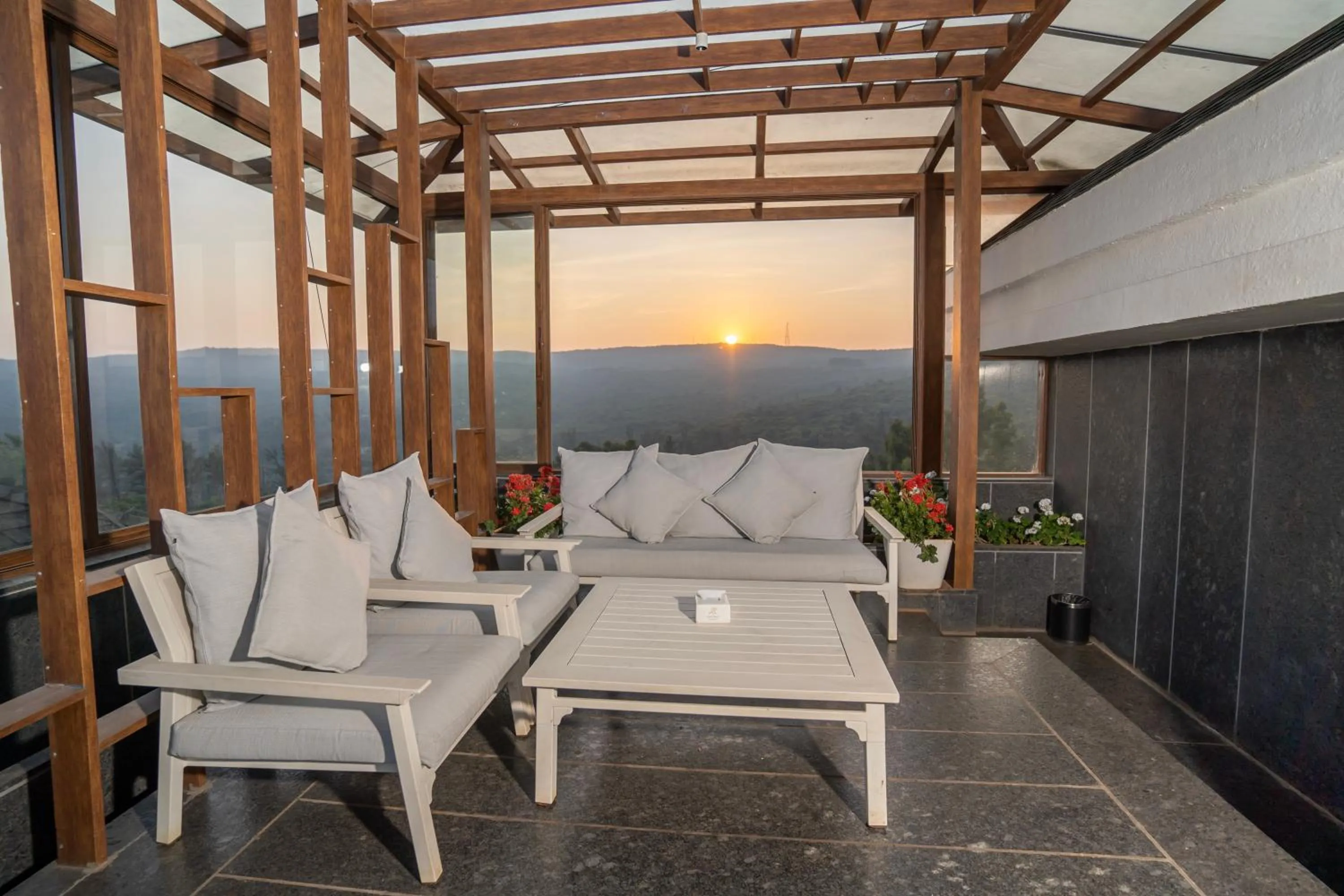 Valentia The Exotic Boutique Hotel - Pure Veg