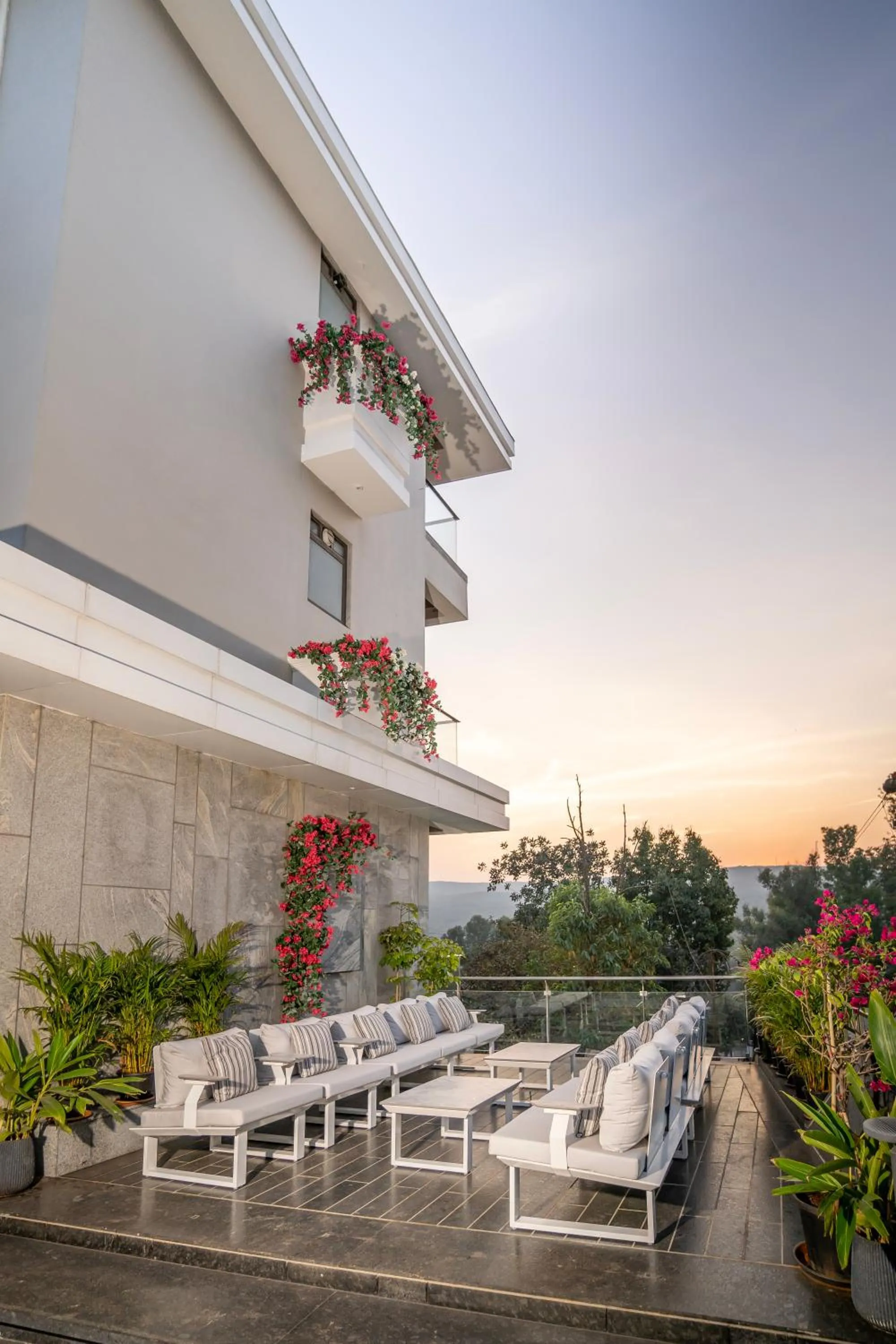 Valentia The Exotic Boutique Hotel - Pure Veg