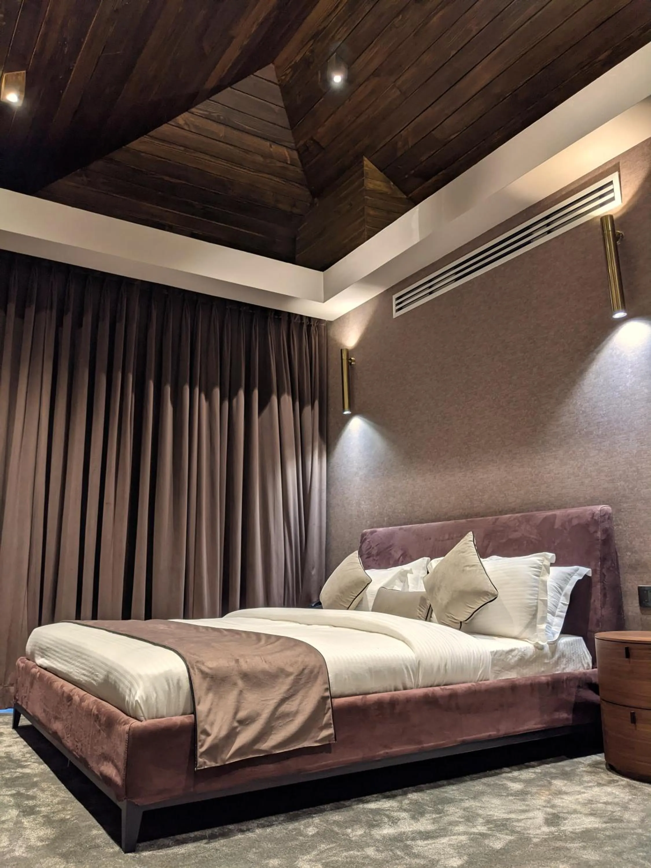 Bed in Valentia The Exotic Boutique Hotel - Pure Veg