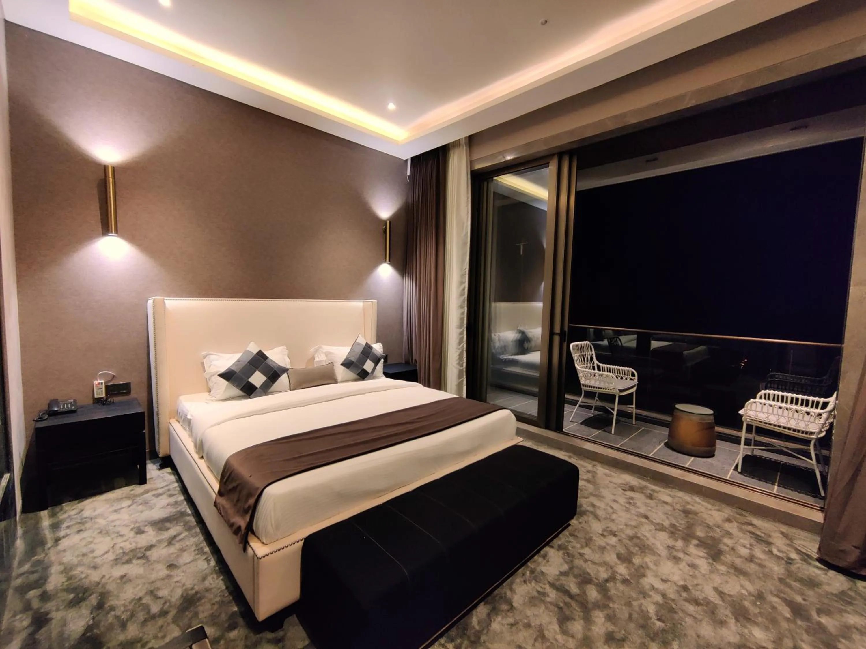 Bed in Valentia The Exotic Boutique Hotel - Pure Veg