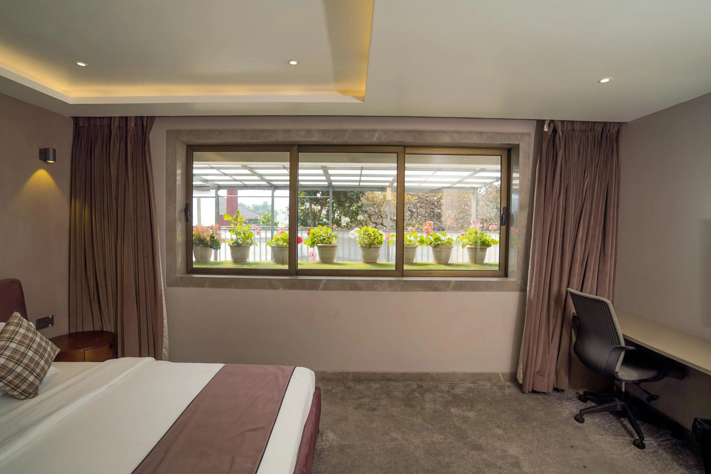 Bed in Valentia The Exotic Boutique Hotel - Pure Veg