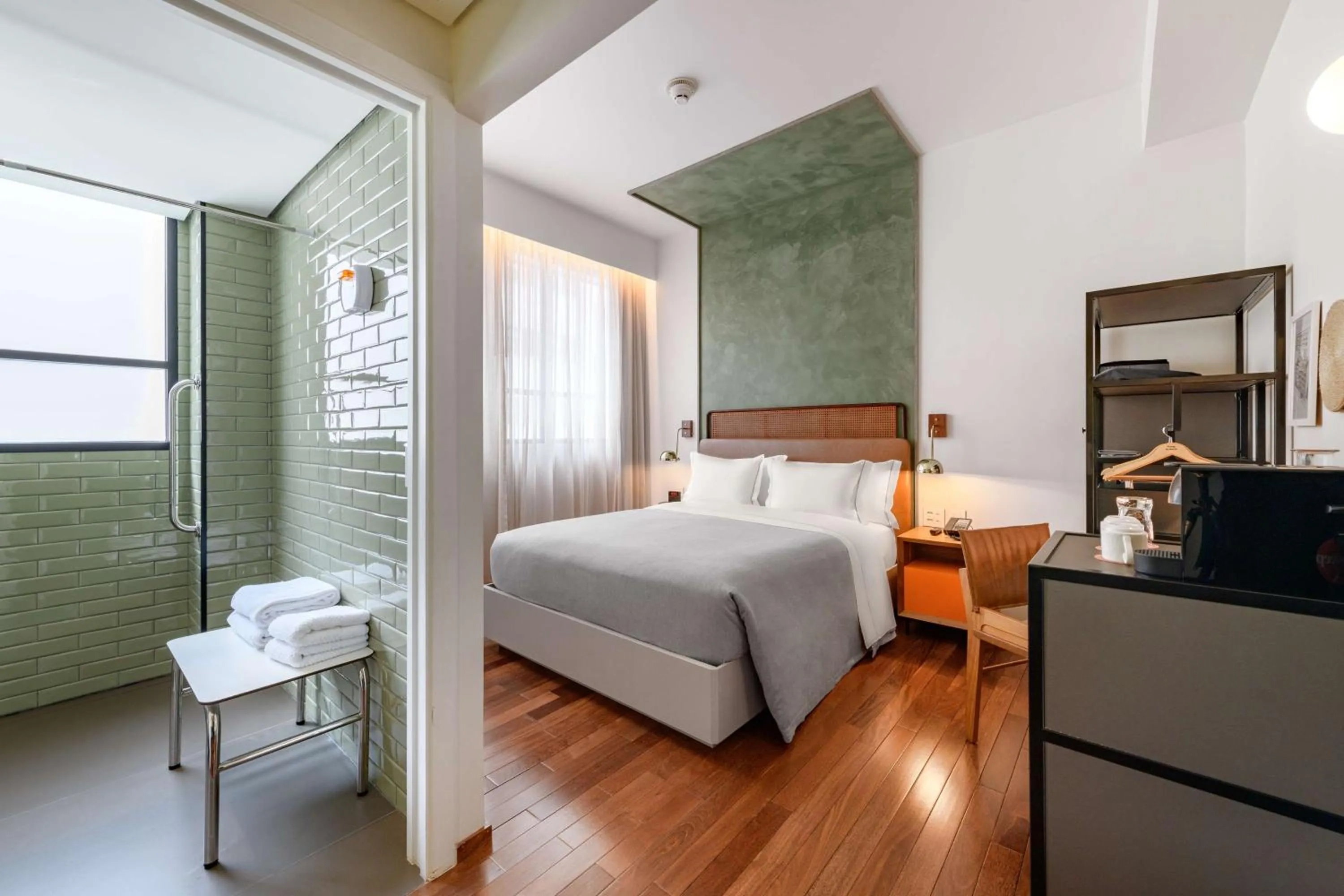 Bedroom, Bed in Canopy By Hilton Sao Paulo Jardins