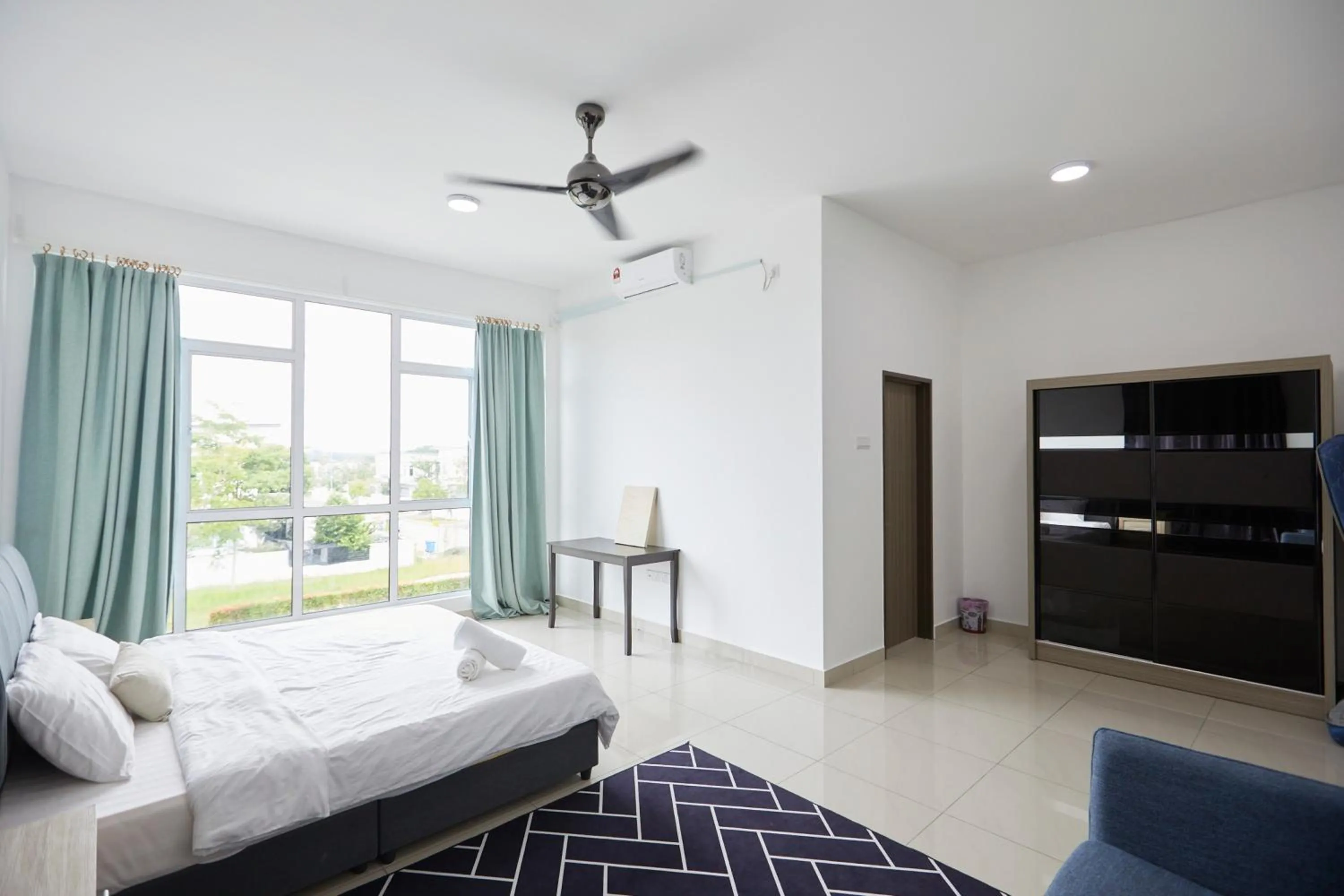 Photo of the whole room, Bed in Desaru Arcadia Villa By Convergence