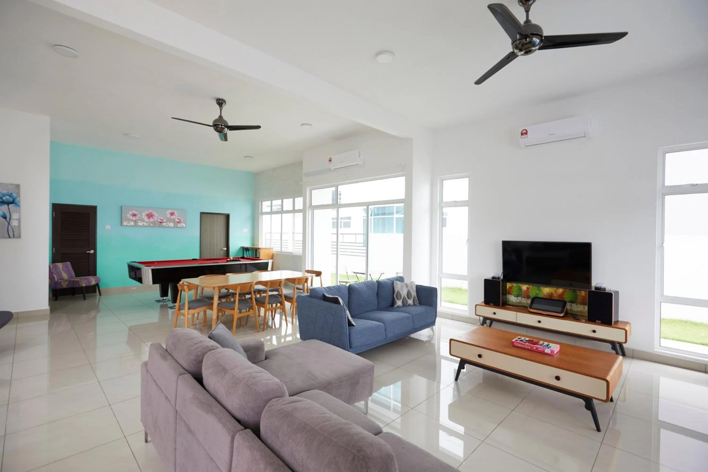 Seating area in Desaru Arcadia Villa By Convergence