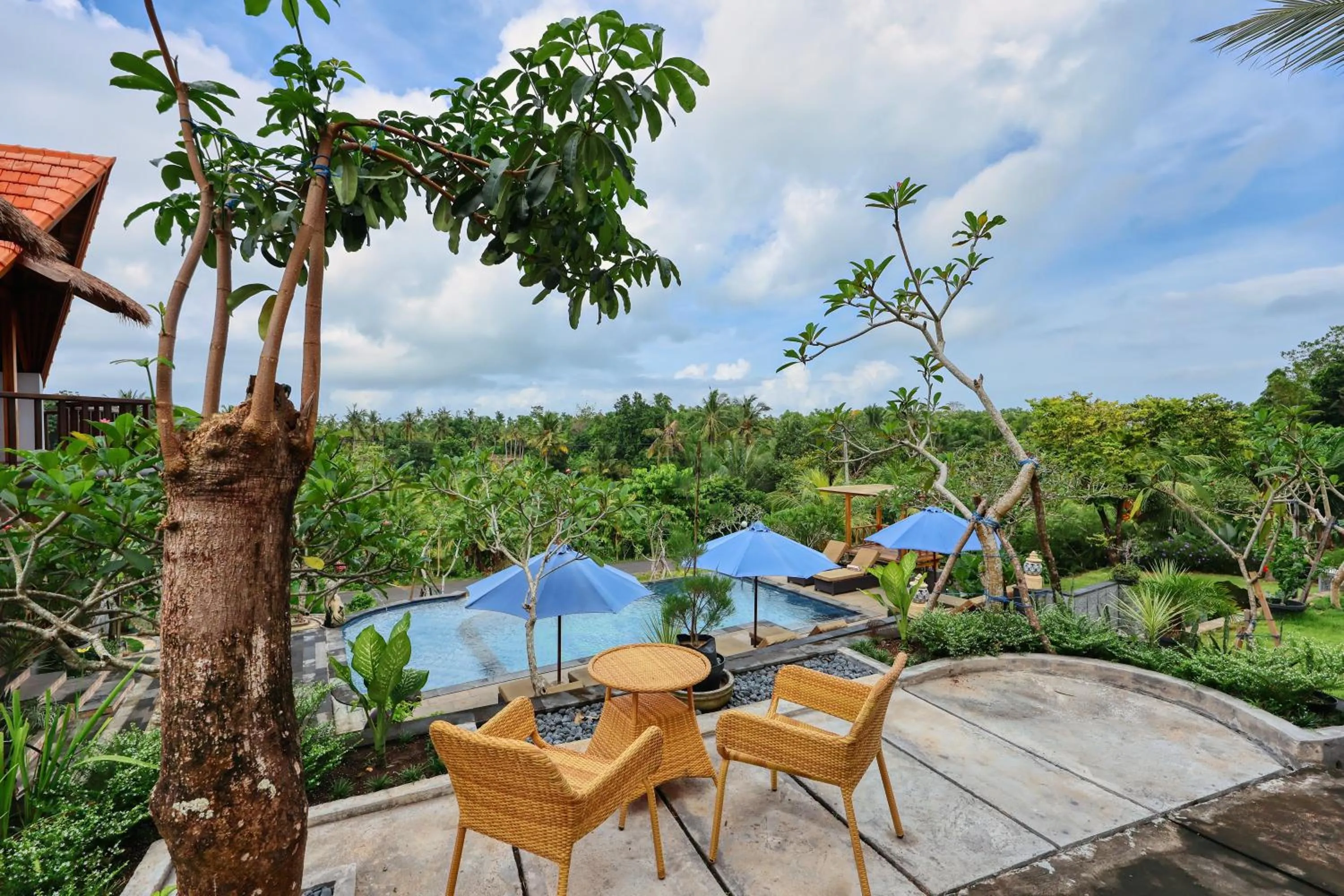 Seating area in NG Sweet Home