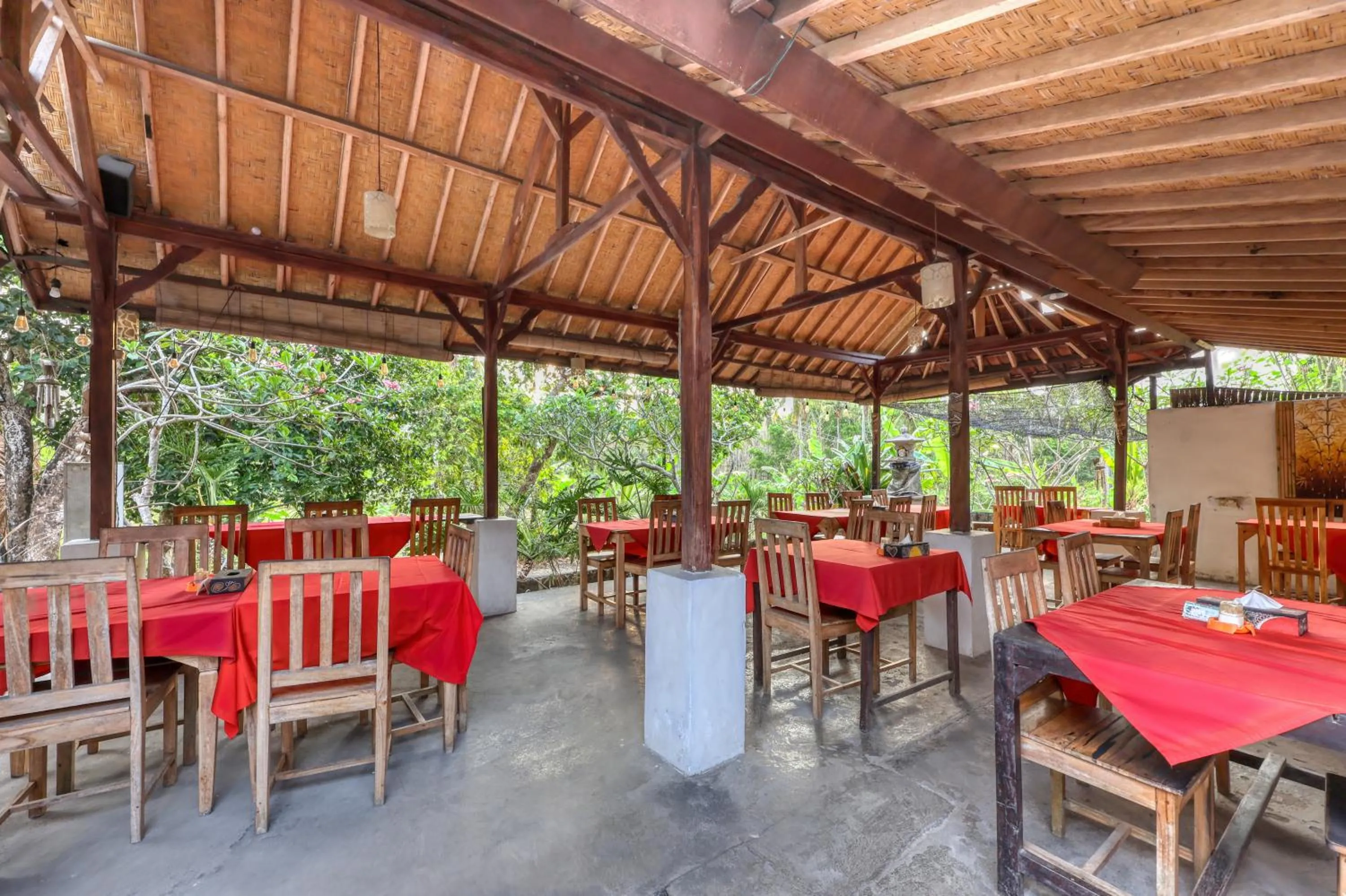 Restaurant/places to eat in NG Sweet Home