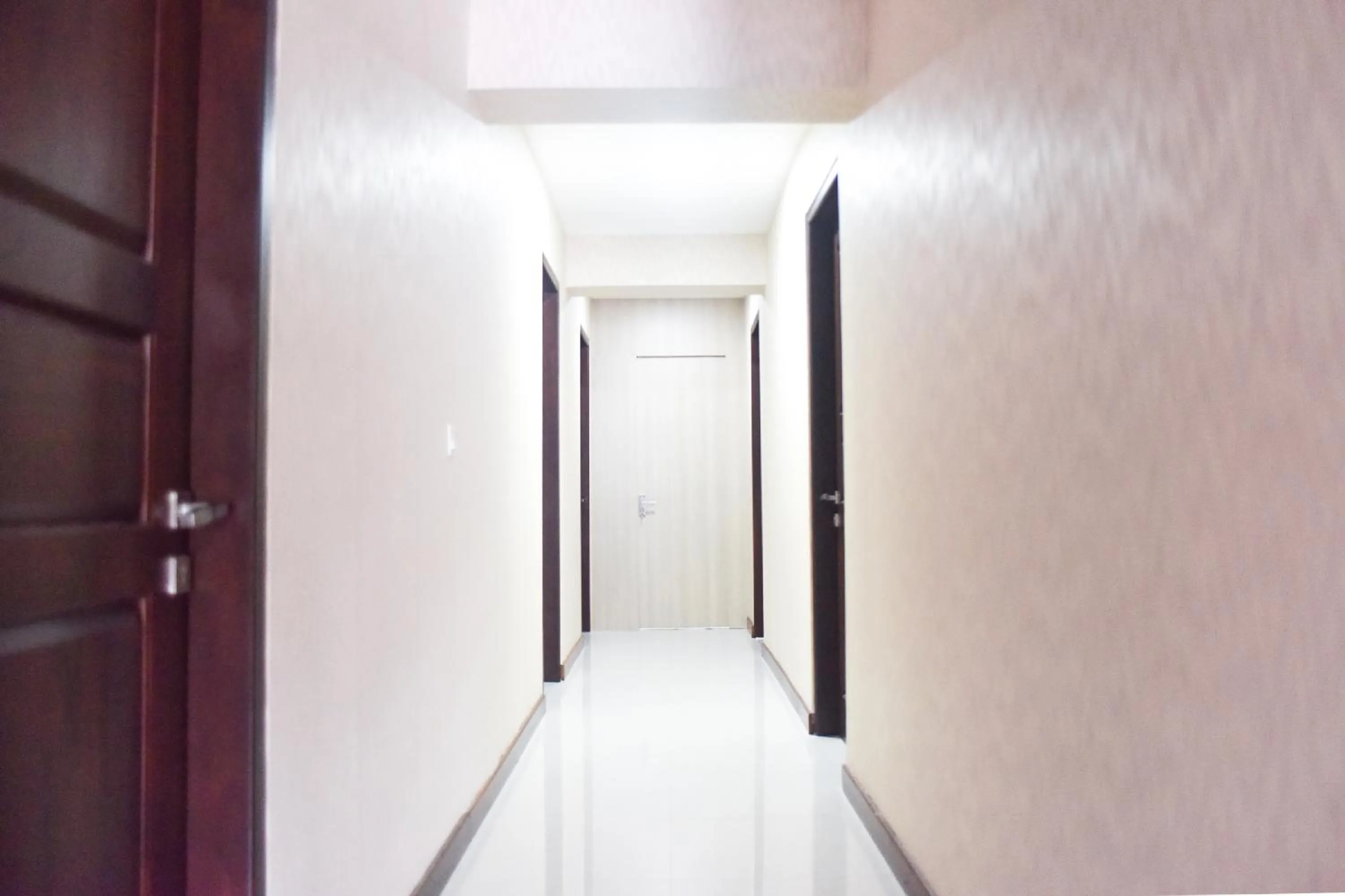 View (from property/room) in RedDoorz near Stasiun TVRI Surabaya 2