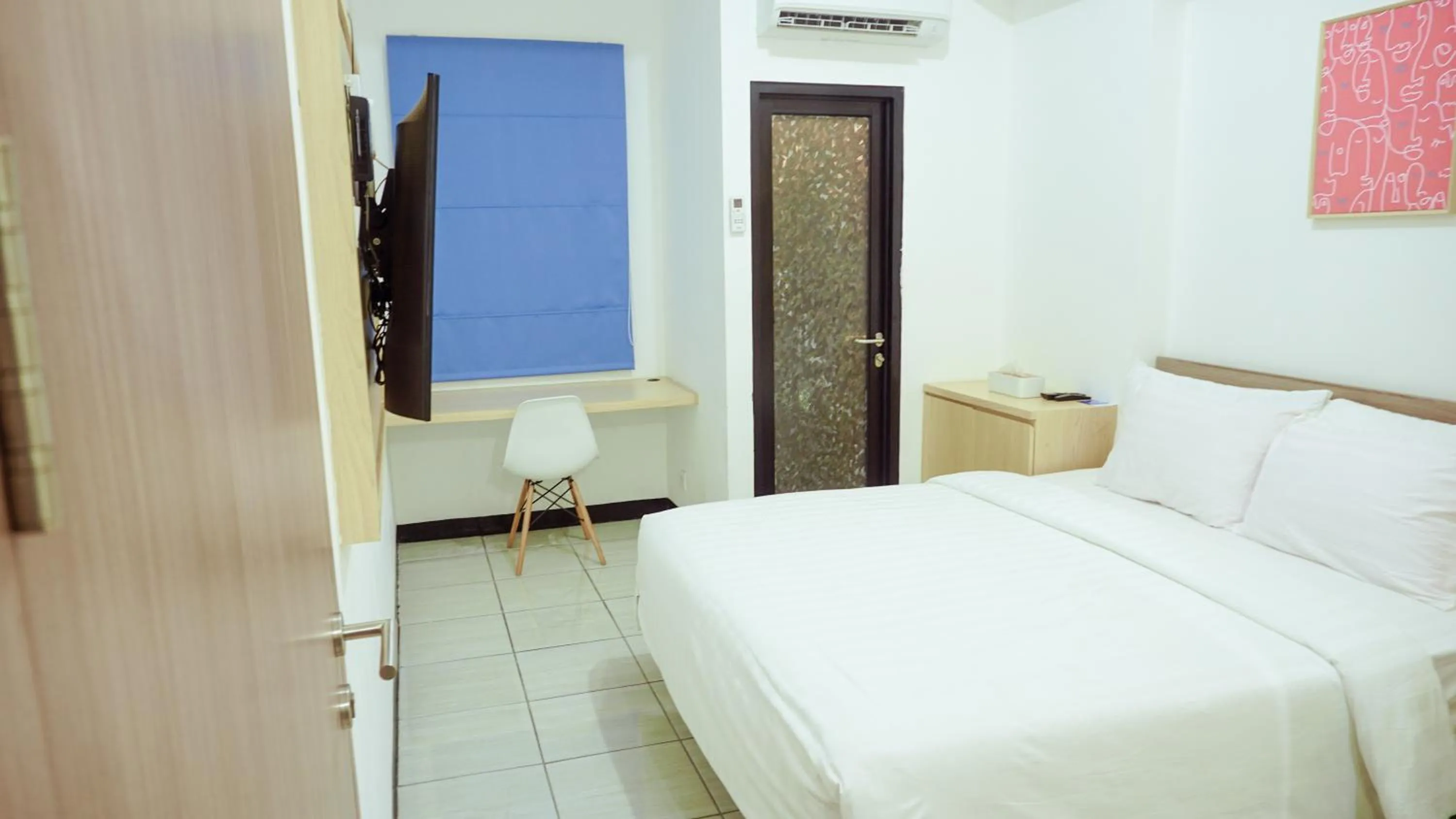 Bedroom, Bed in Cordova Suites