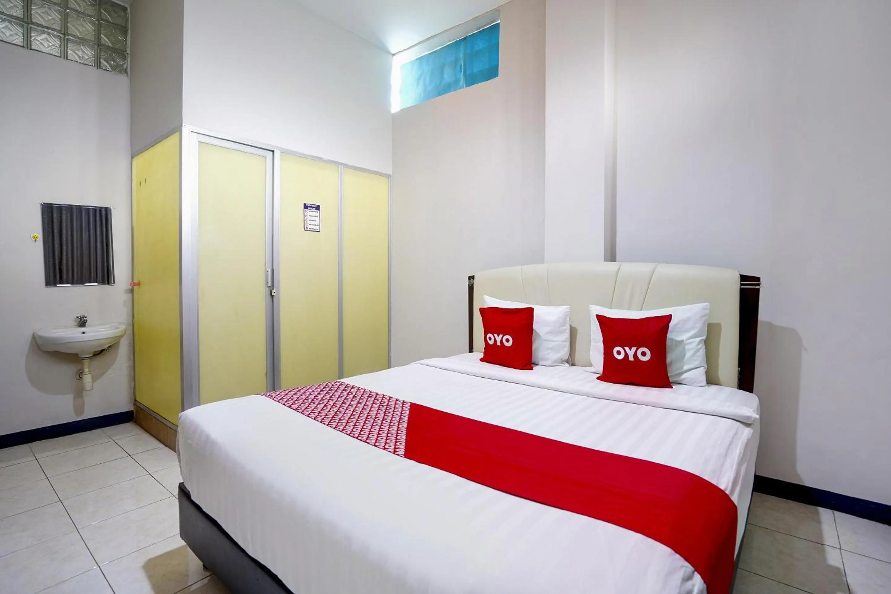 Bedroom in OYO Flagship 90890 Bratang Gede Residence