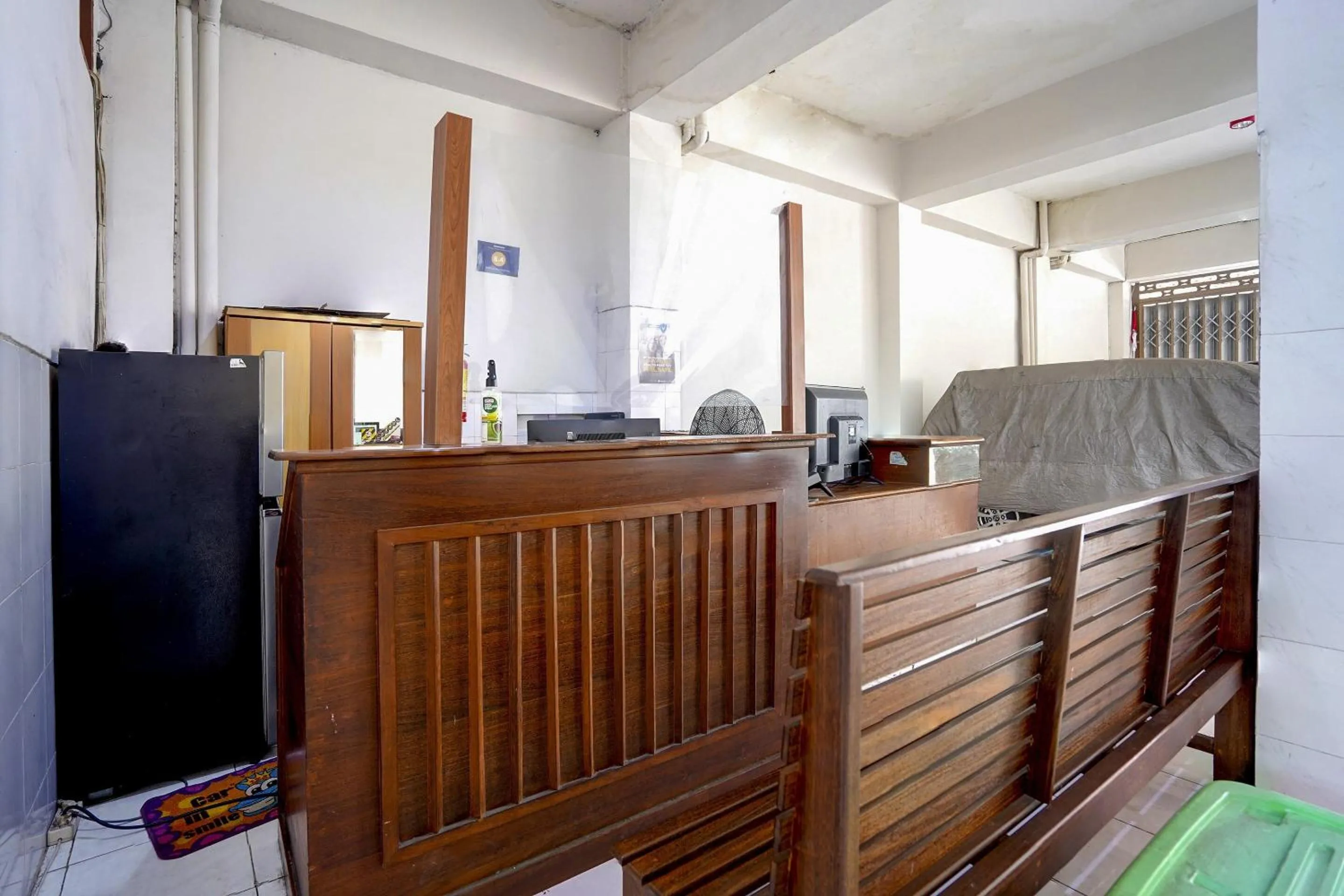 Lobby or reception in OYO Flagship 90890 Bratang Gede Residence