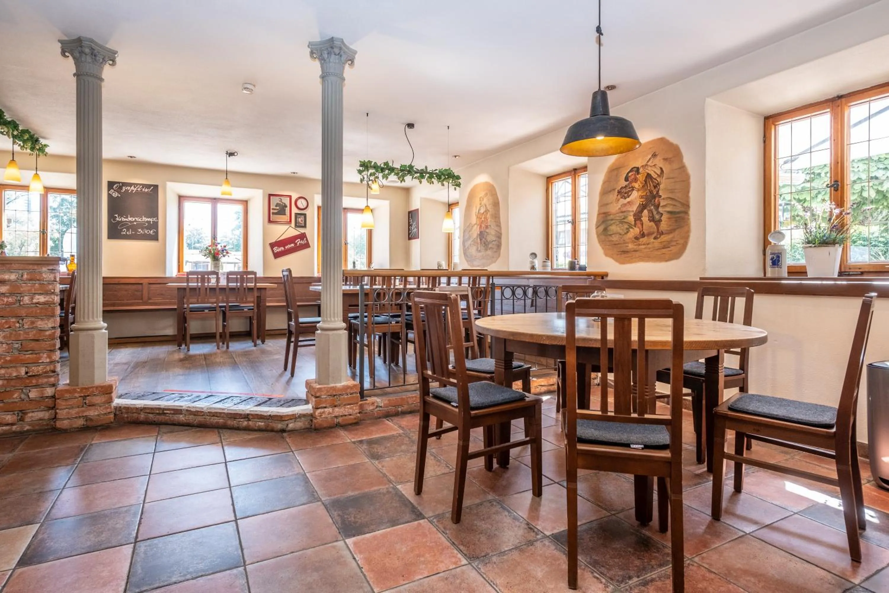 Restaurant/places to eat in Hotel Alte Post