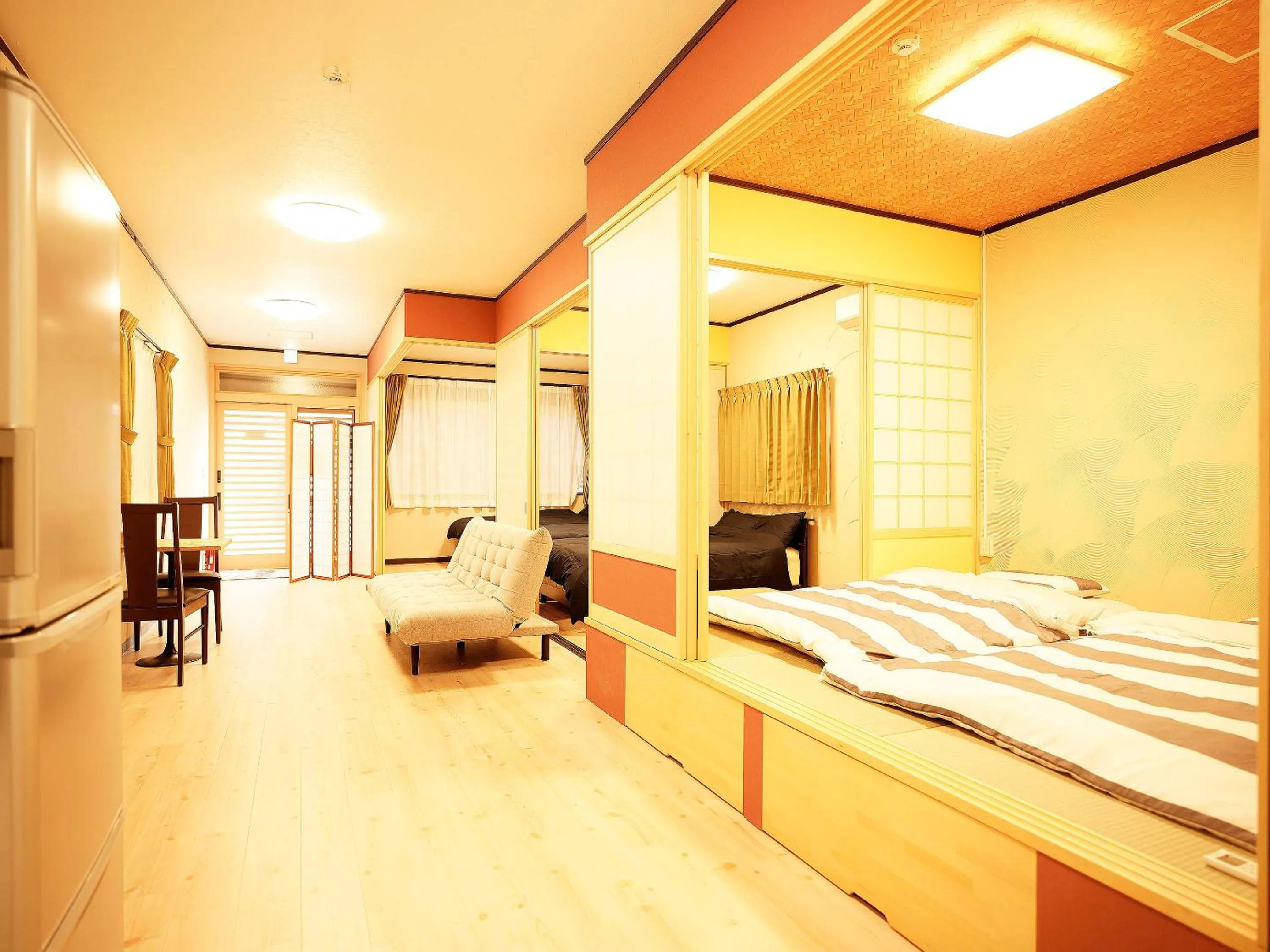 Living room, Bed in Mcity in Maejima