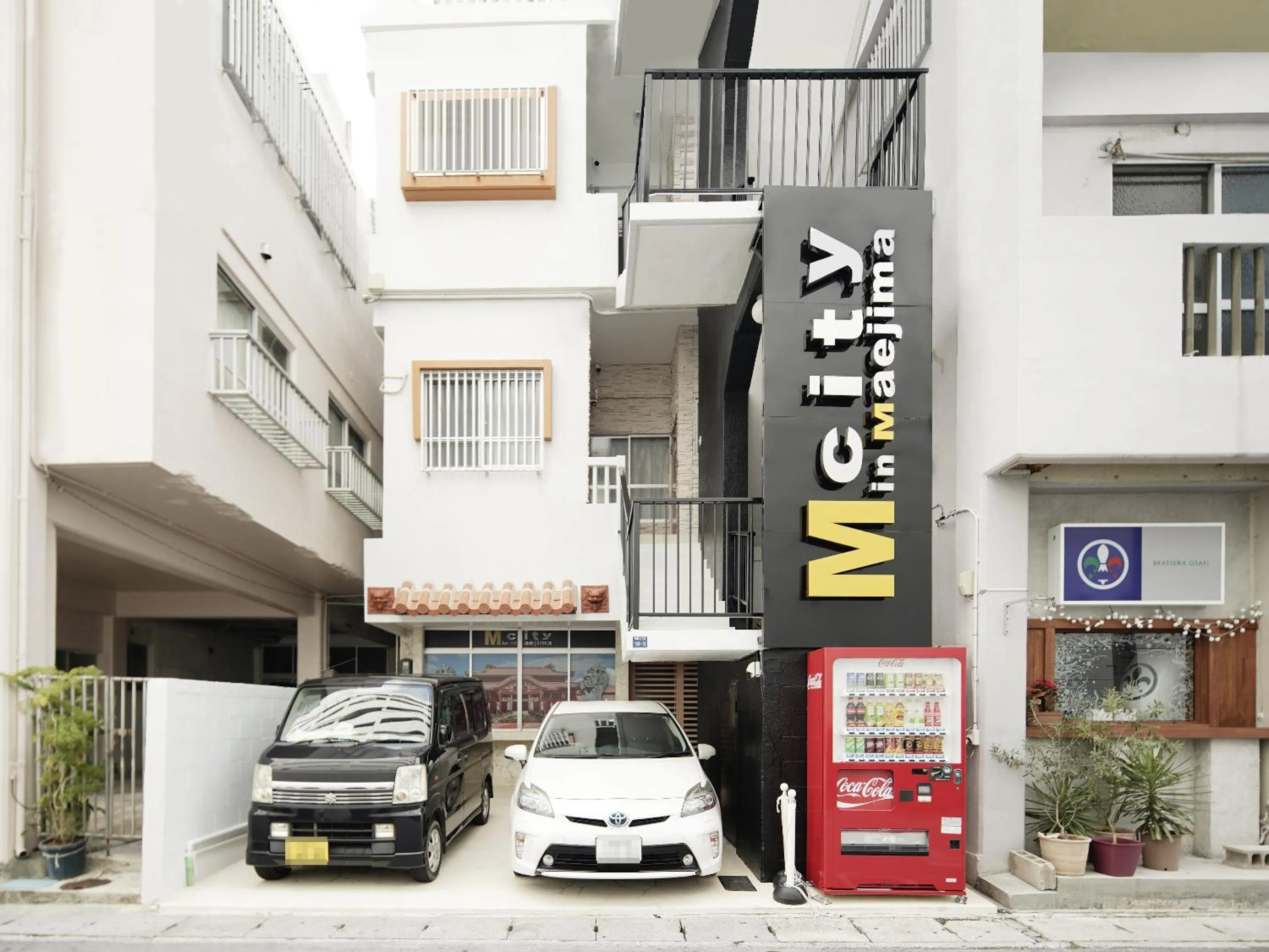 Property building in Mcity in Maejima
