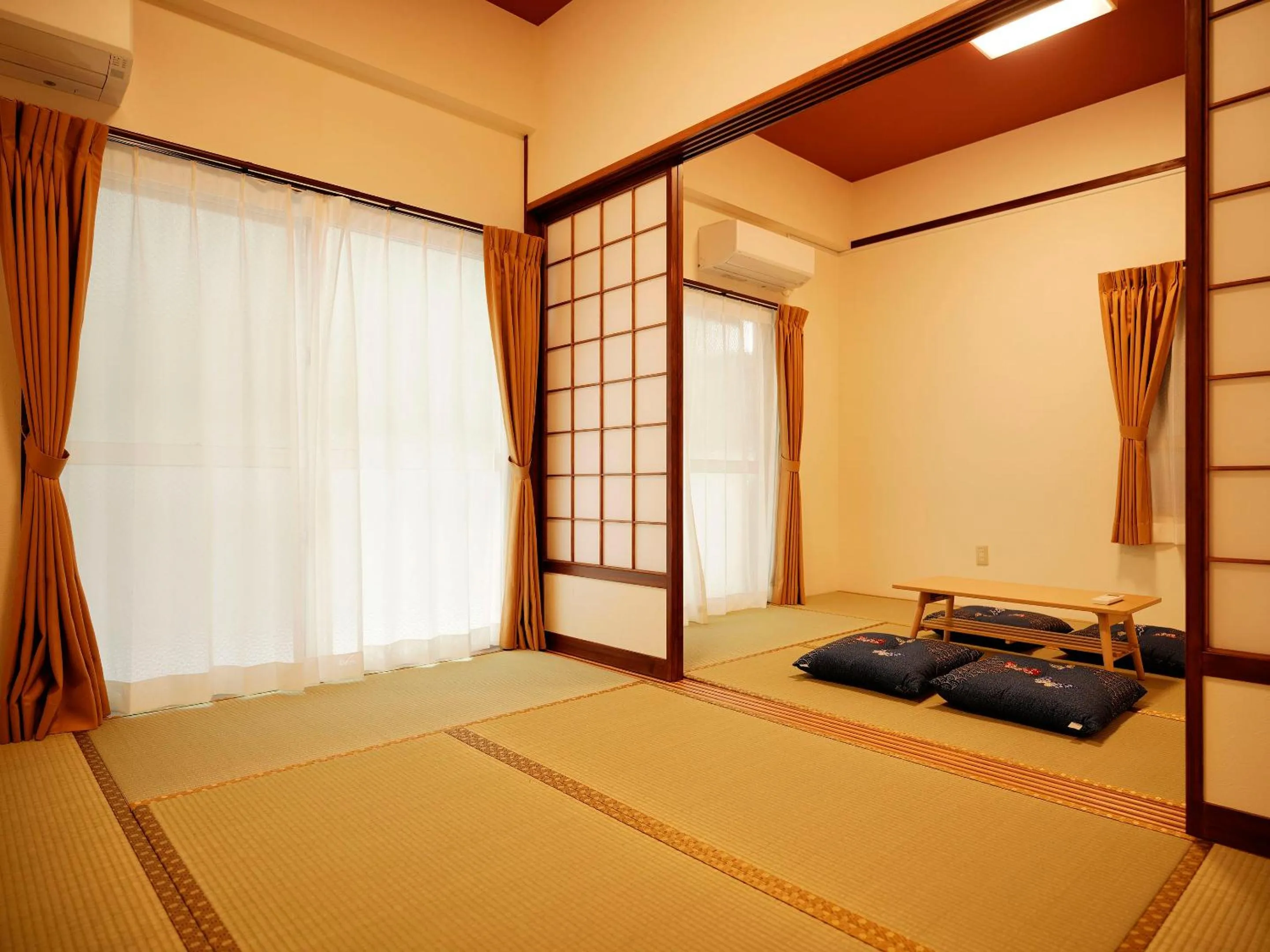 Living room, Bed in Mcity in Maejima