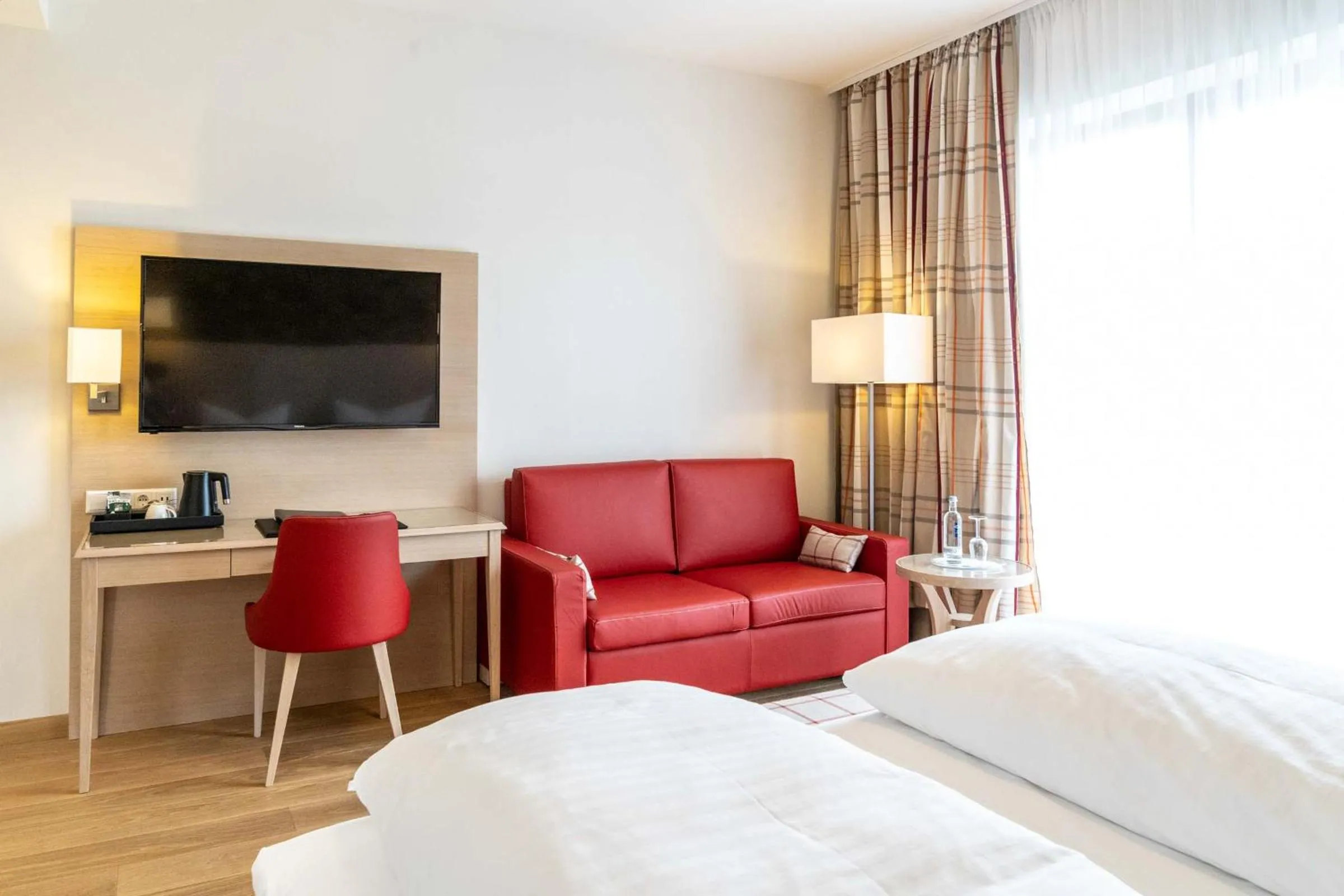 Photo of the whole room, Bed in Hotel Pöker