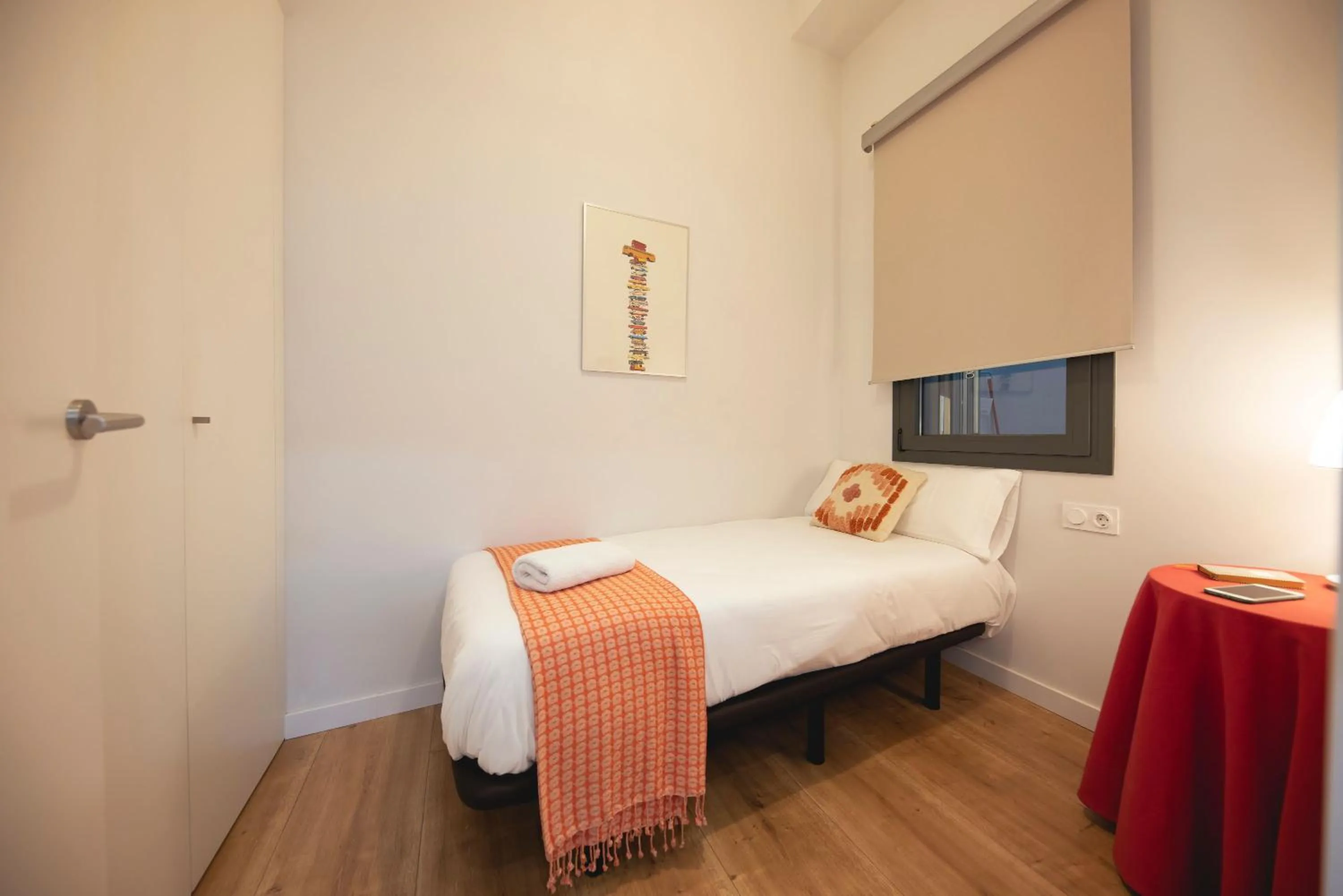 Bedroom, Bed in Bravissimo Riu Onyar, modern 3 bedroom apartment