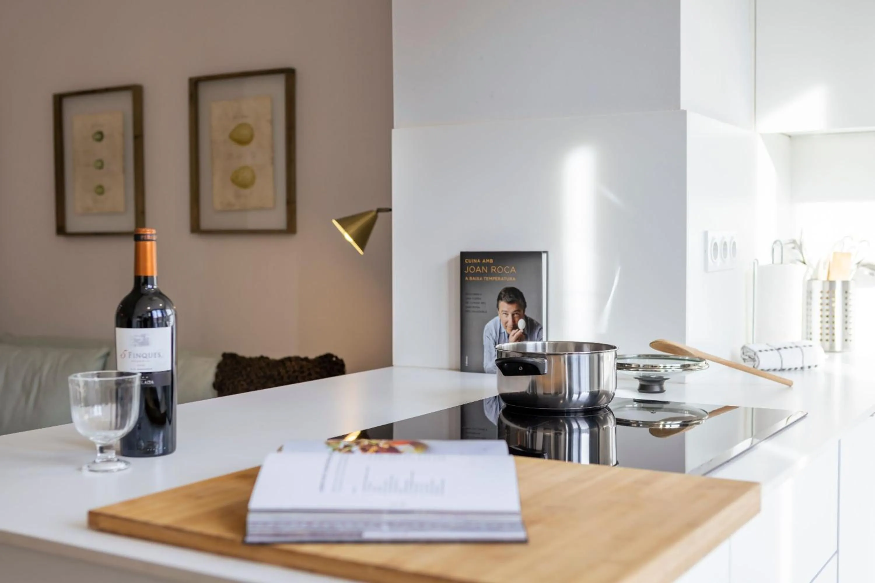 Kitchen or kitchenette in Bravissimo Riu Onyar, modern 3 bedroom apartment