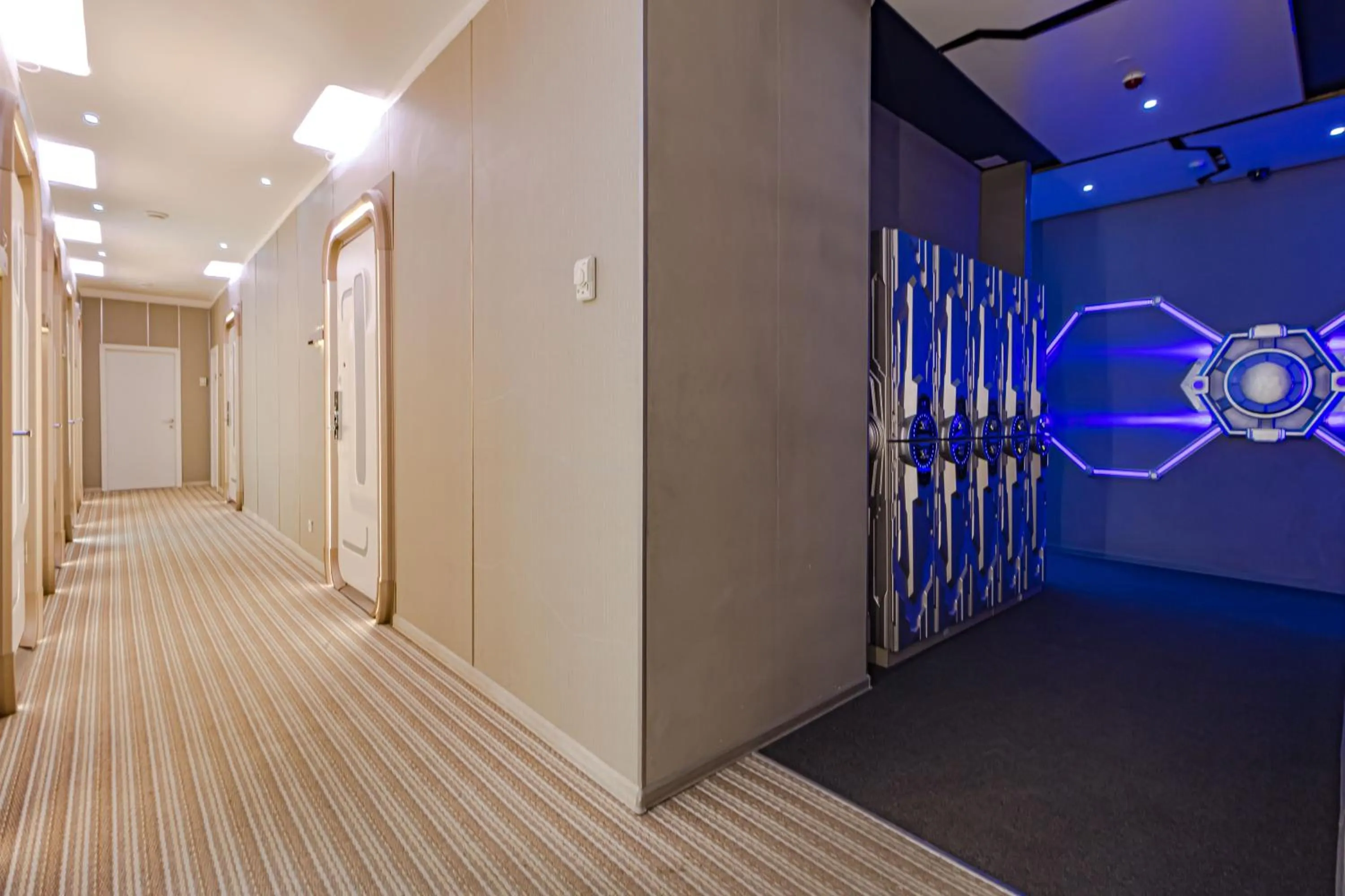 CAPS LOCK Future Hotel