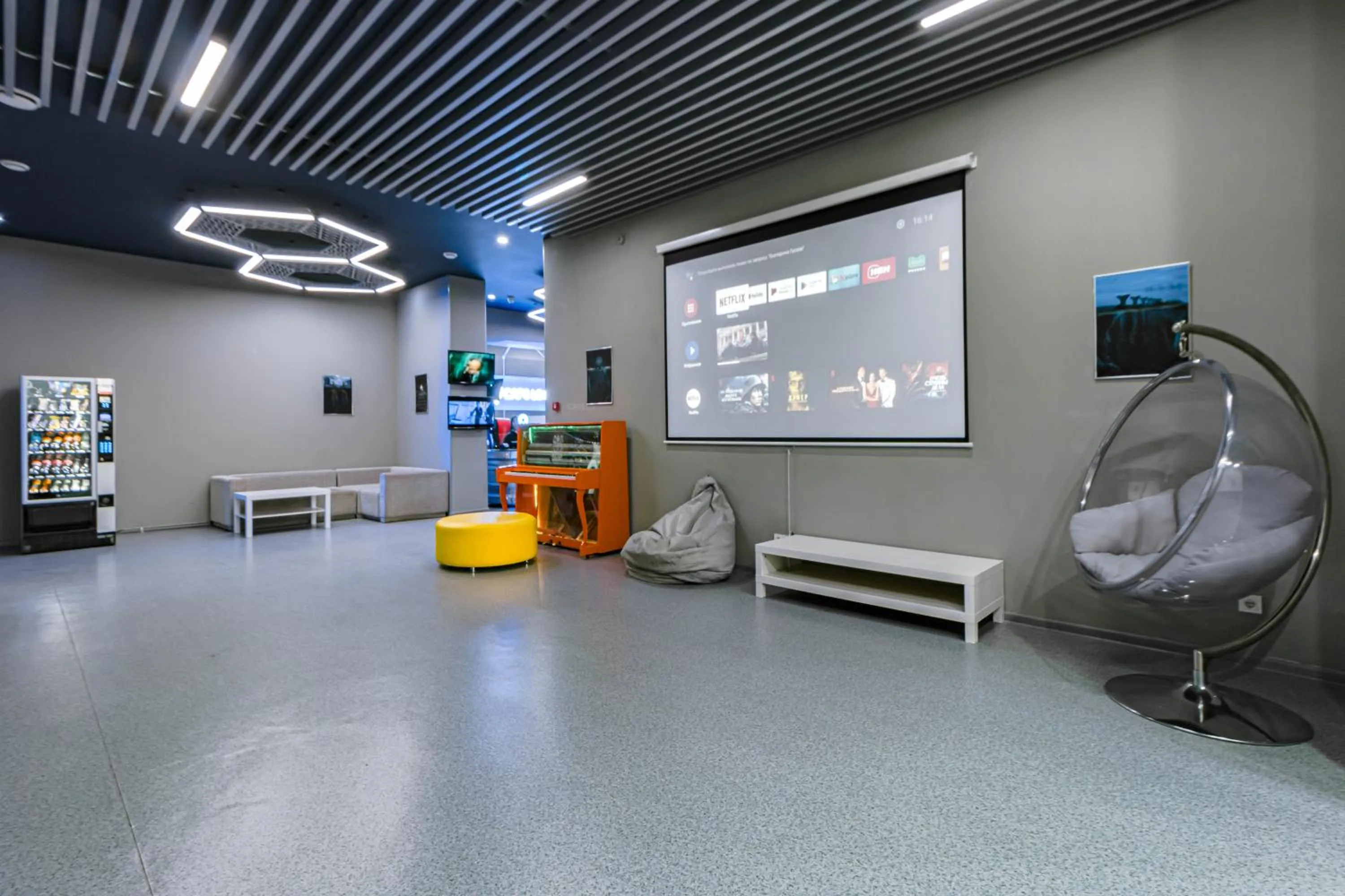 CAPS LOCK Future Hotel