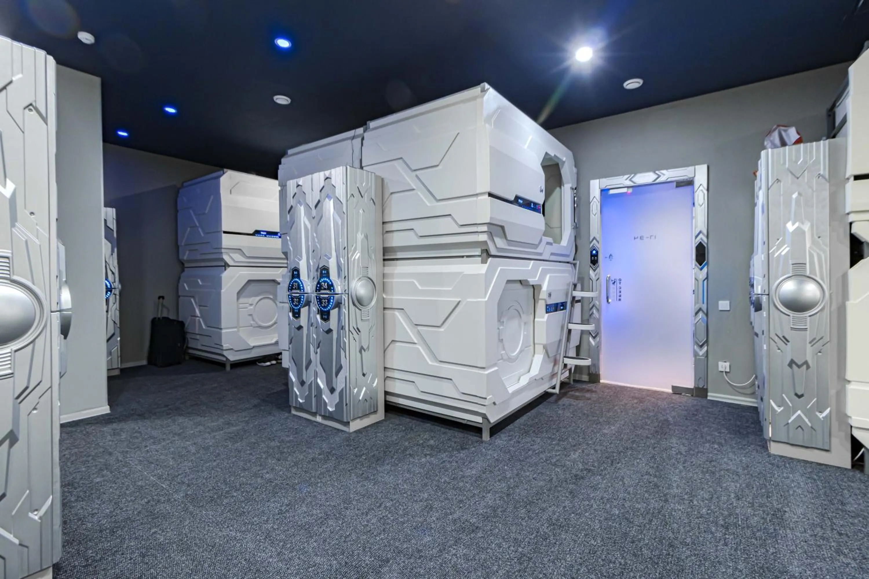 CAPS LOCK Future Hotel