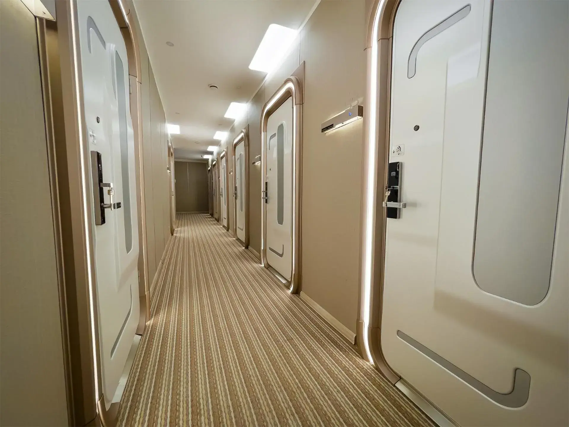 Deluxe Double Room with Shower in CAPS LOCK Future Hotel Deluxe Double Room with Shower in CAPS LOCK Future Hotel