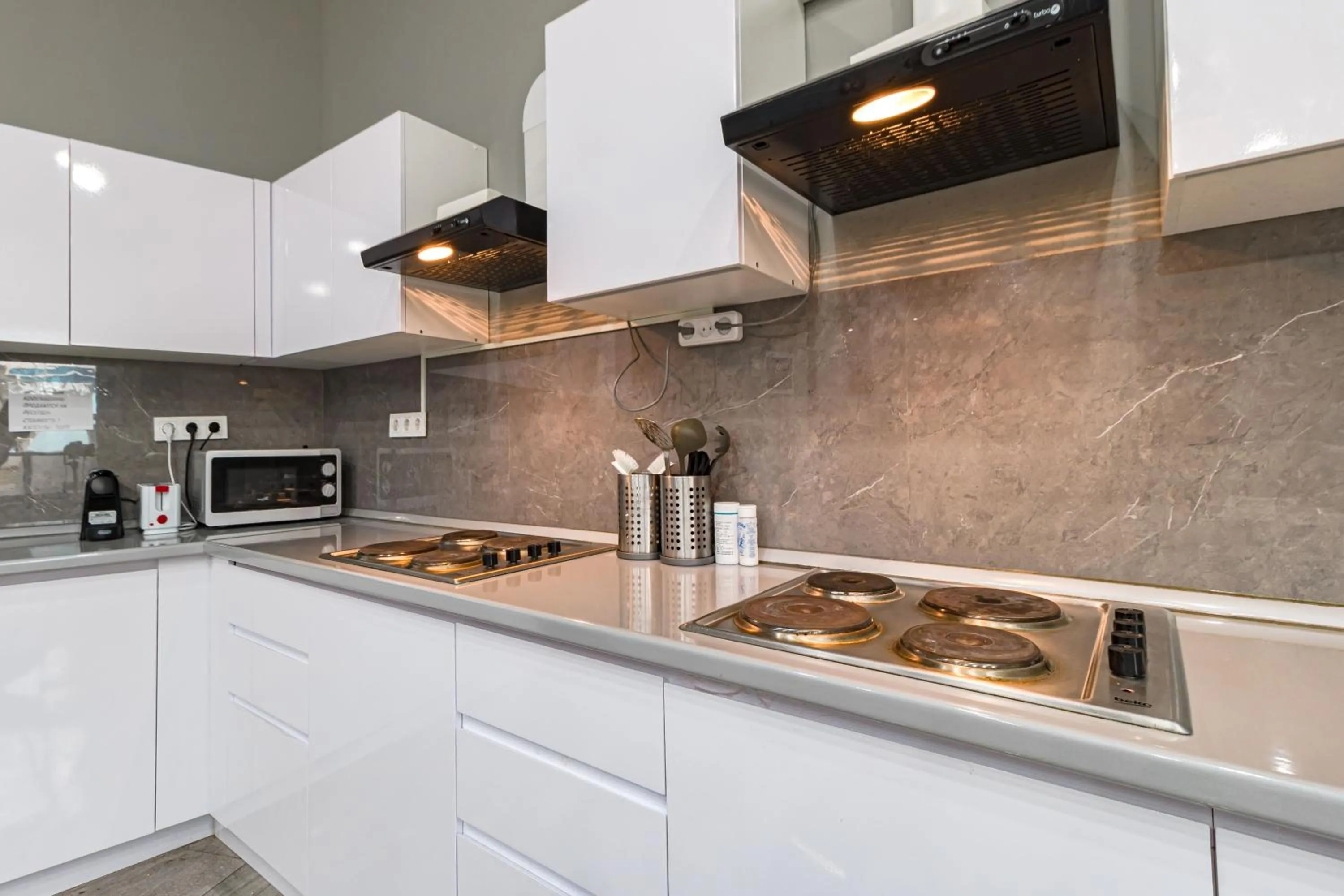 CAPS LOCK Future Hotel