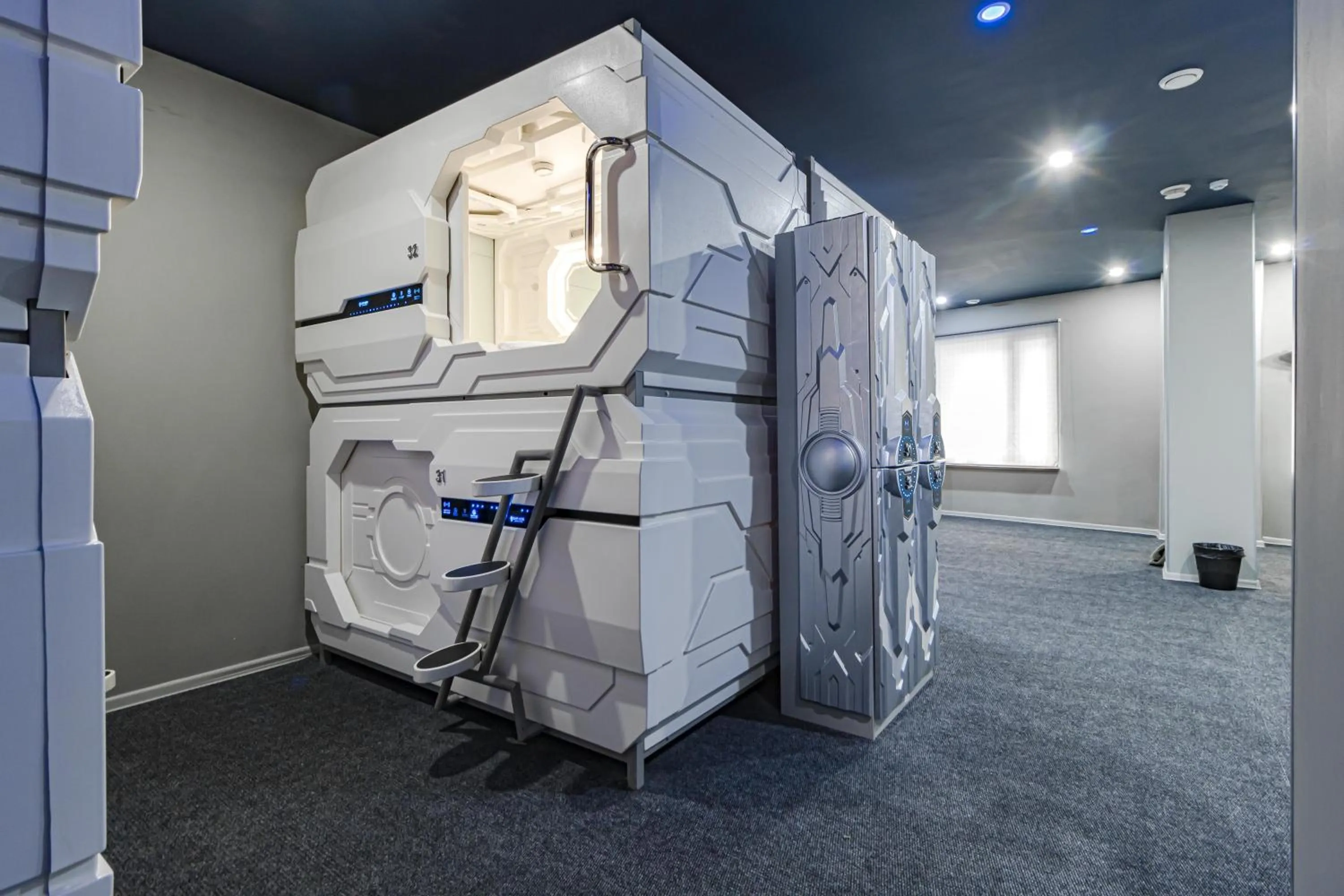 CAPS LOCK Future Hotel