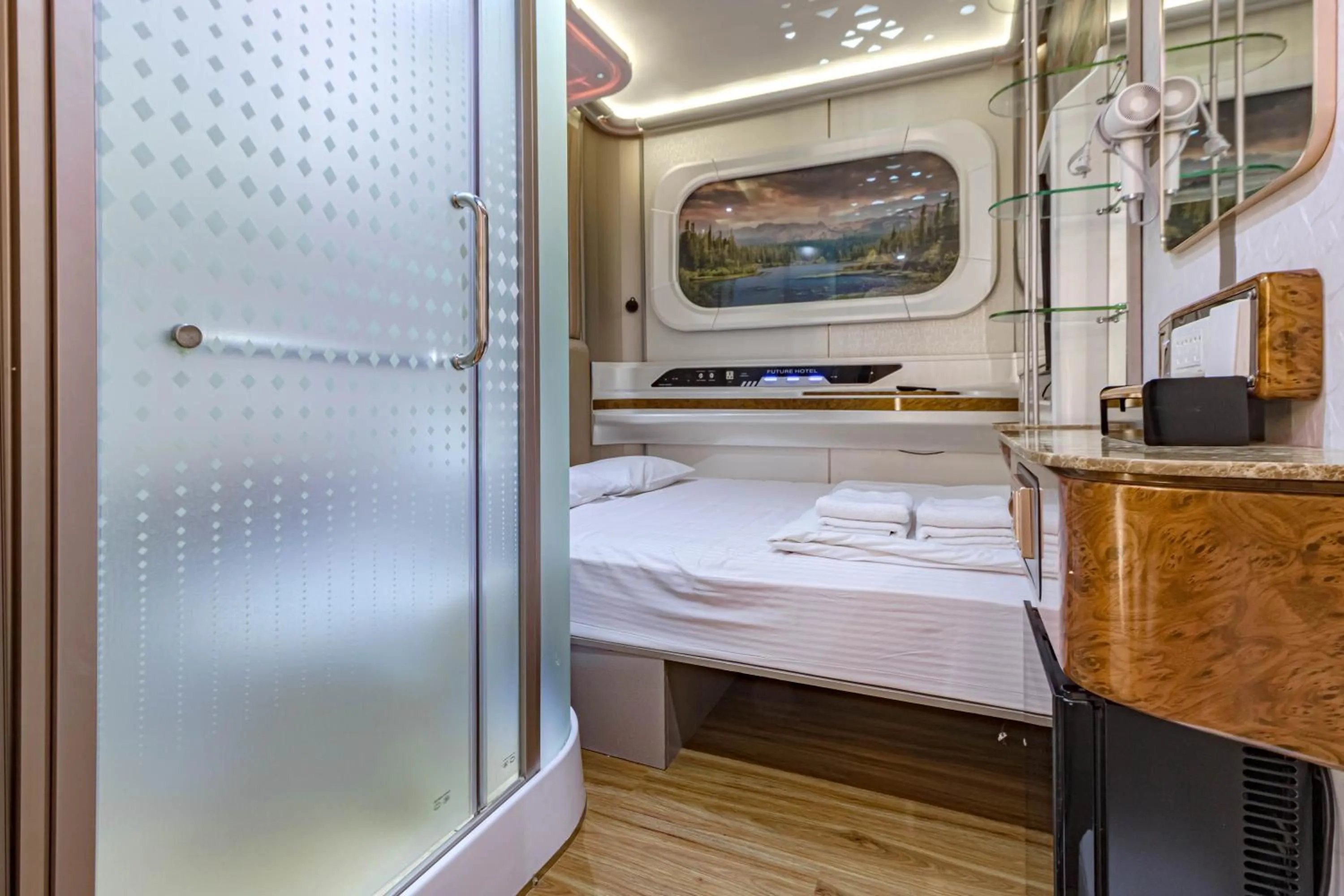 CAPS LOCK Future Hotel