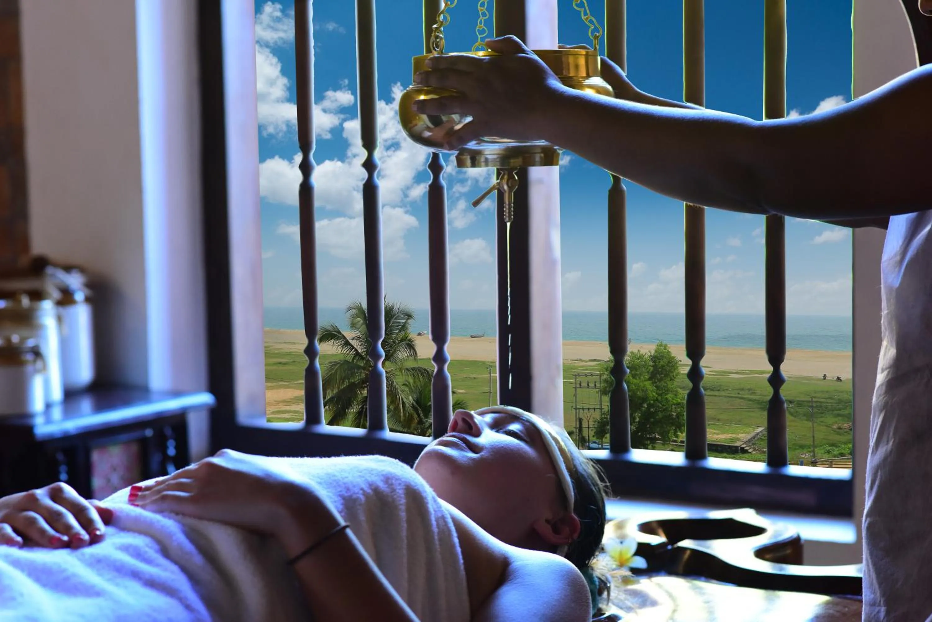 Massage in AyurSoma Ayurveda Royal Retreat