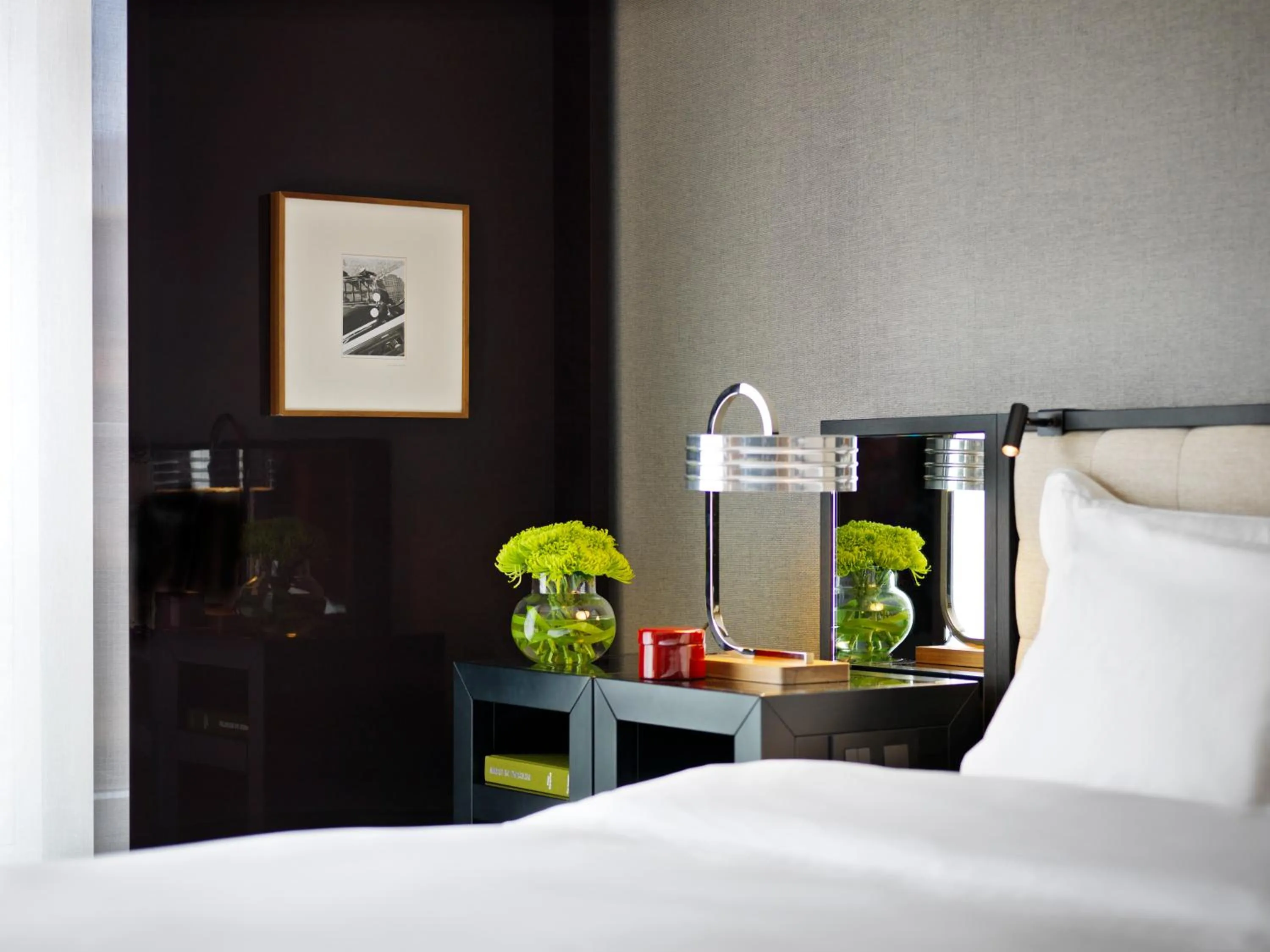 Bed in Grand Hyatt Berlin